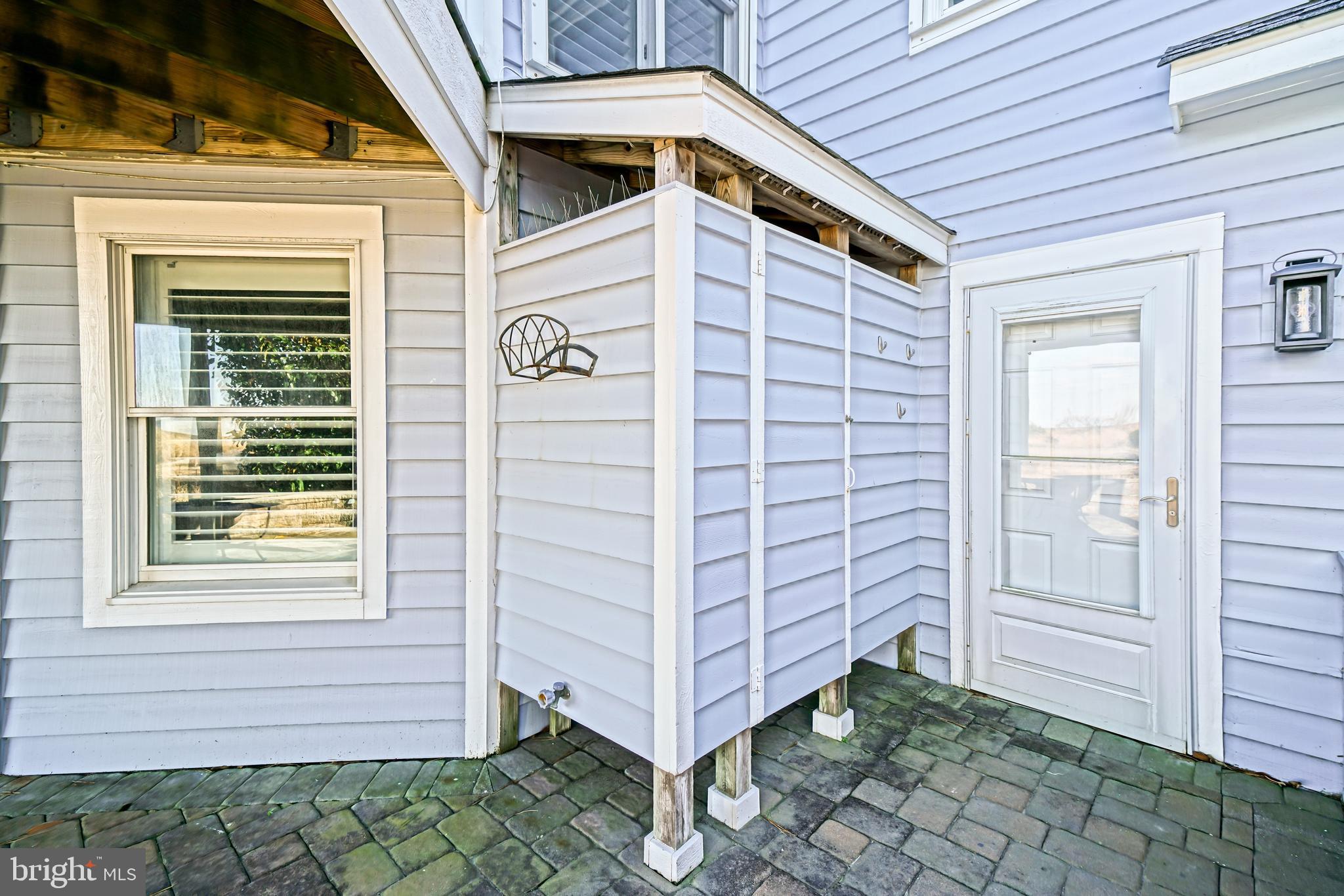 CAPE SHORES - Residential