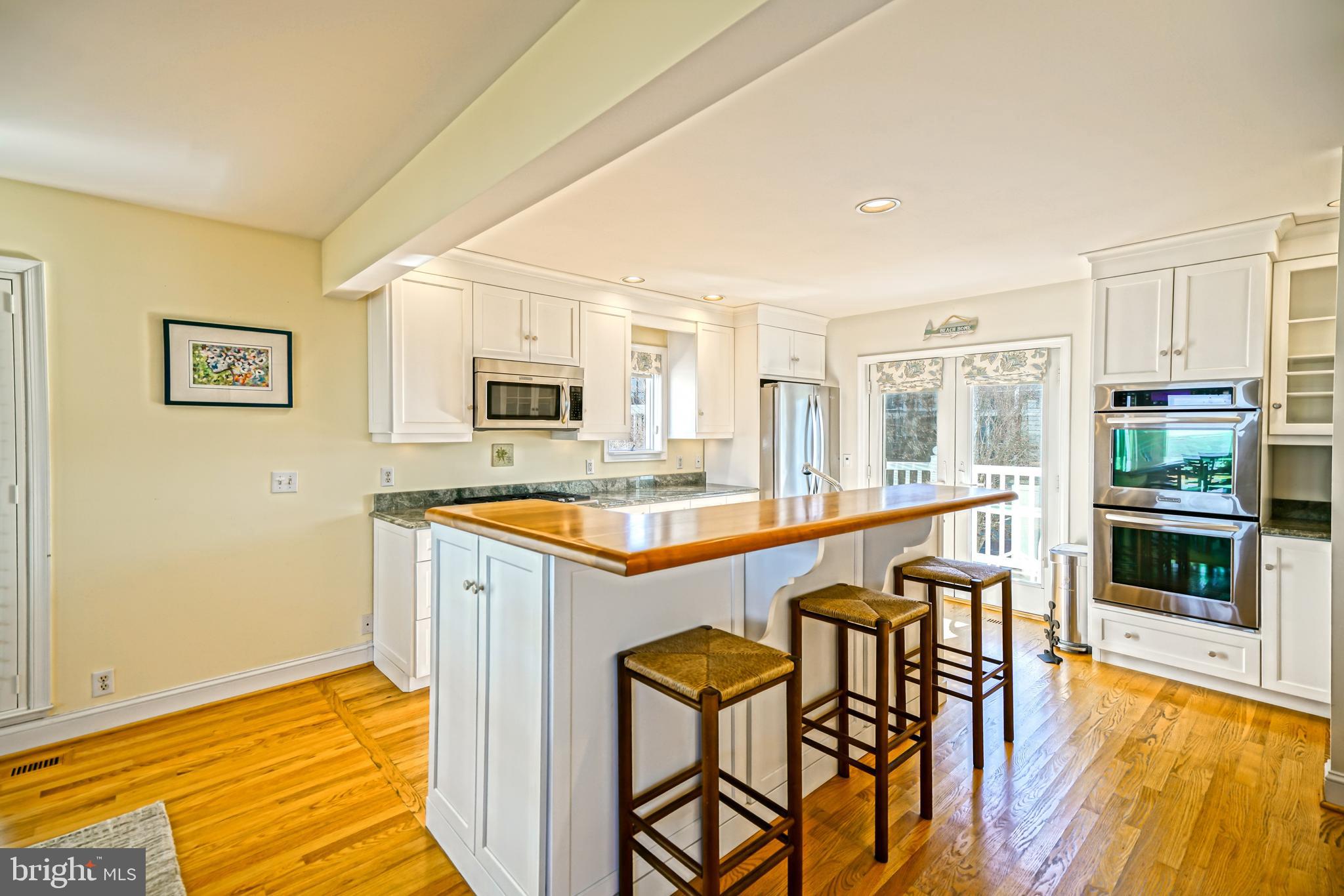 CAPE SHORES - Residential