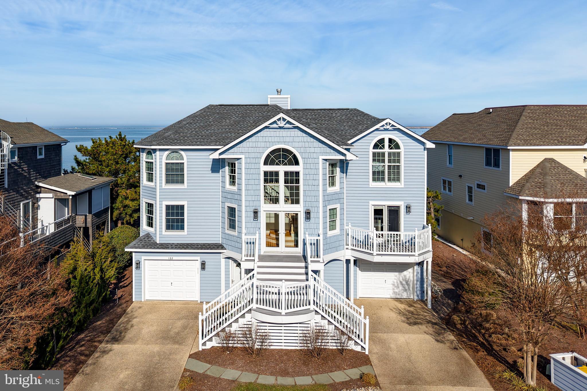 CAPE SHORES - Residential