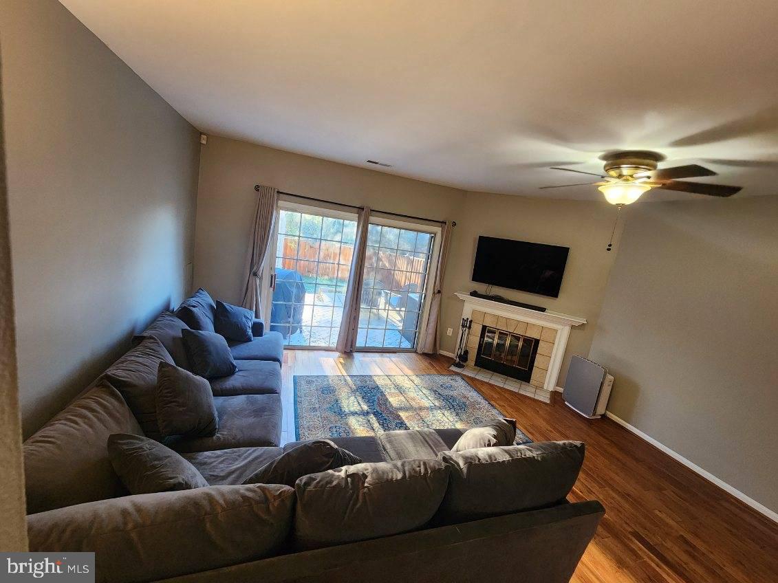 WOODSTONE - Residential Lease
