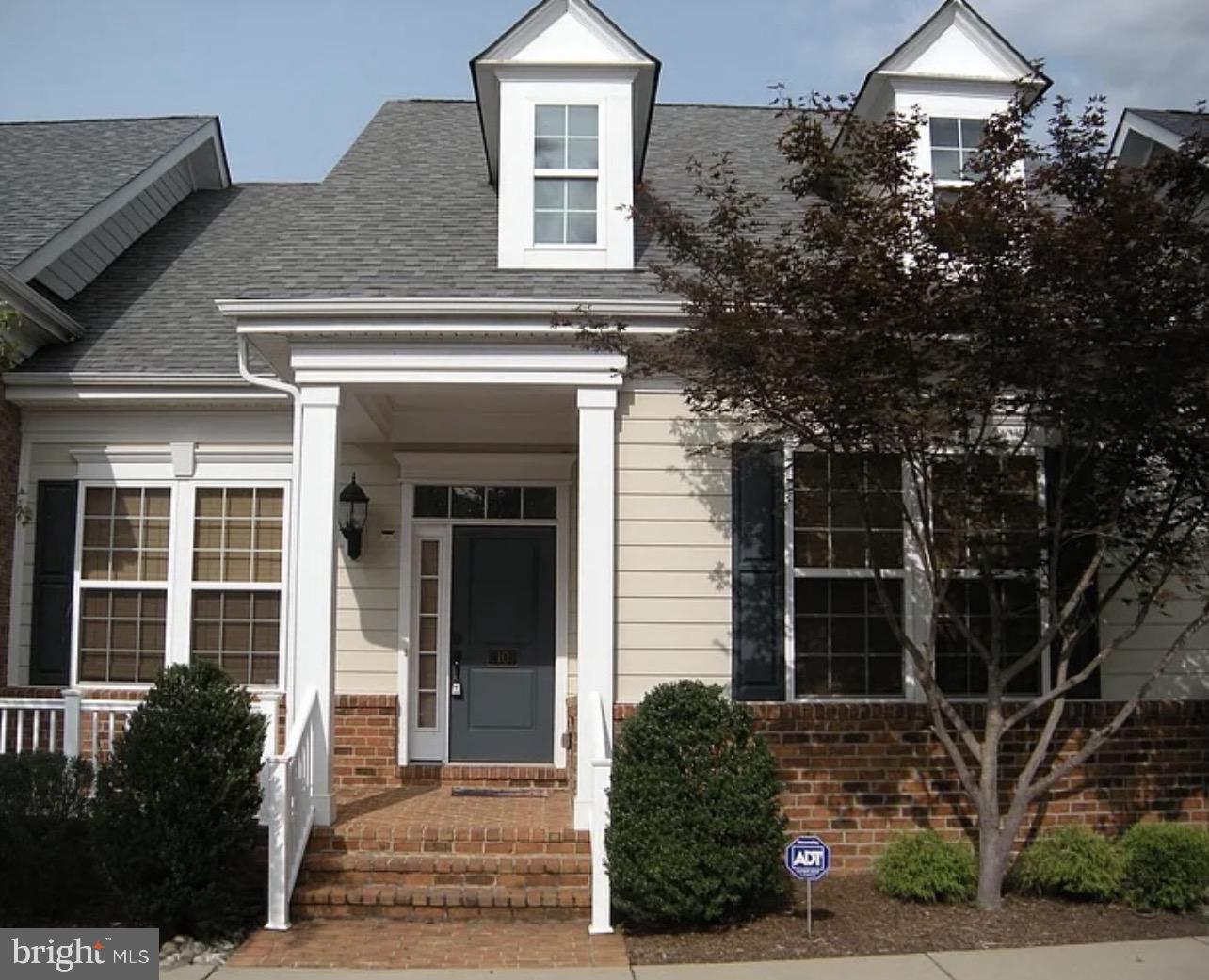 Beautiful 3Br, 3 full bath unit in the sought after Villages of Steeplechase in La Plata.  The condo fee includes a resort style pool and an on-site gym.  Open house Sunday 11-2.  Professional pictures coming soon!