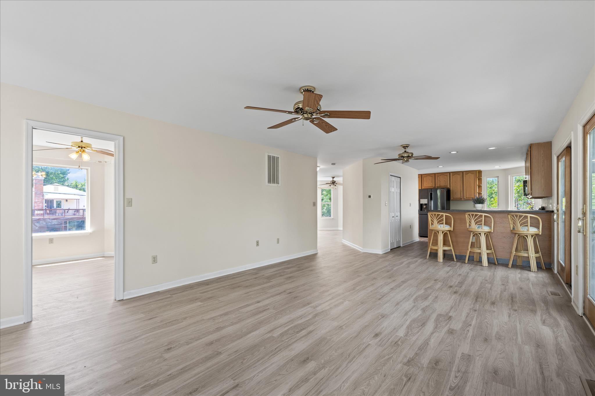 FRANKLIN MANOR BEACH - Residential