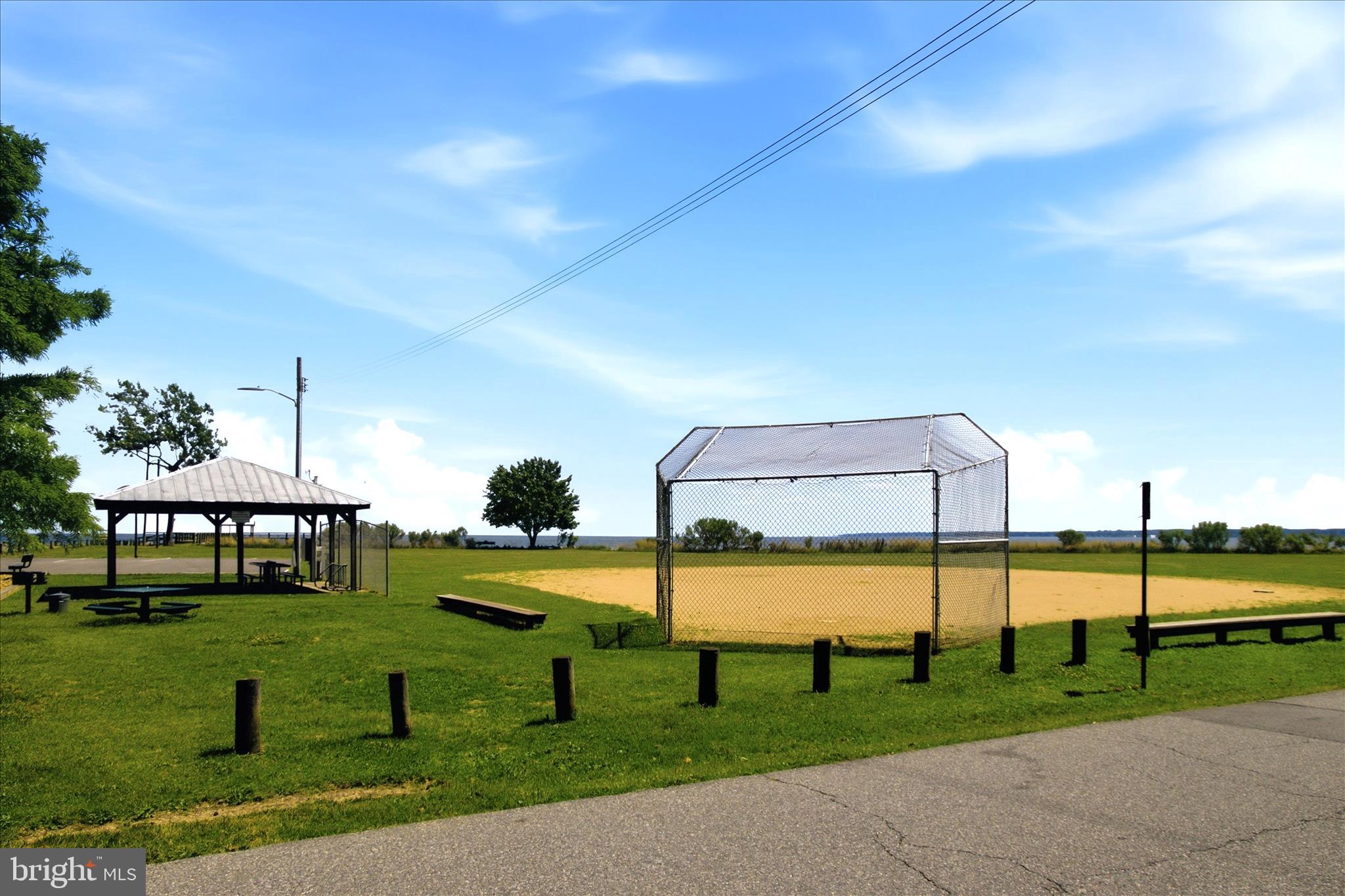 FRANKLIN MANOR BEACH - Residential