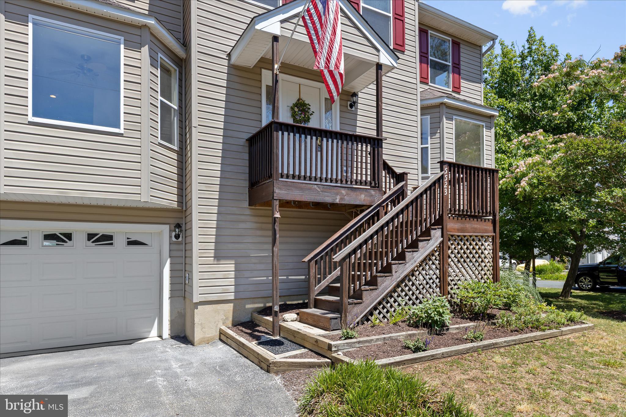 FRANKLIN MANOR BEACH - Residential