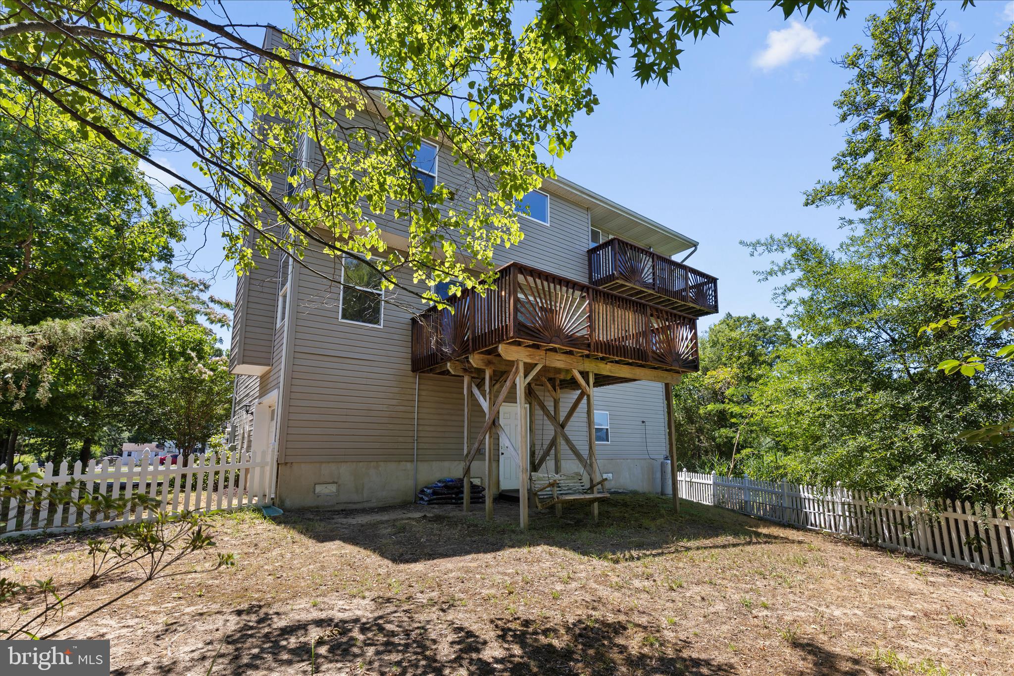 FRANKLIN MANOR BEACH - Residential