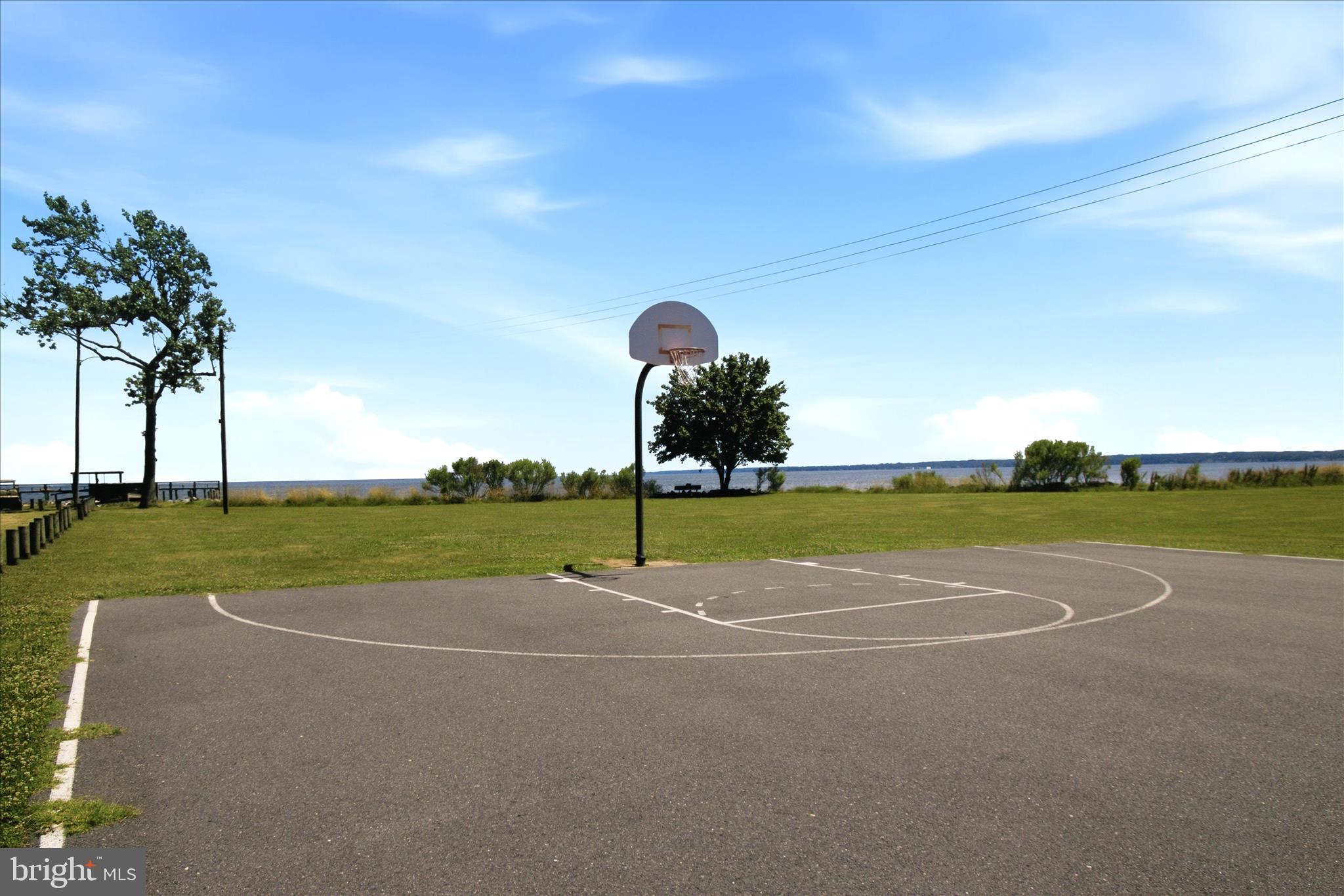 FRANKLIN MANOR BEACH - Residential