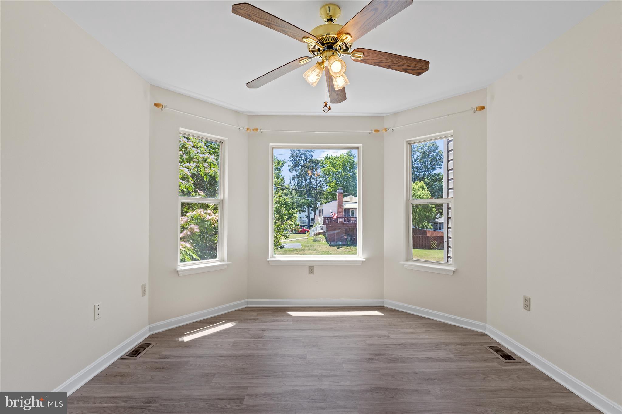 FRANKLIN MANOR BEACH - Residential