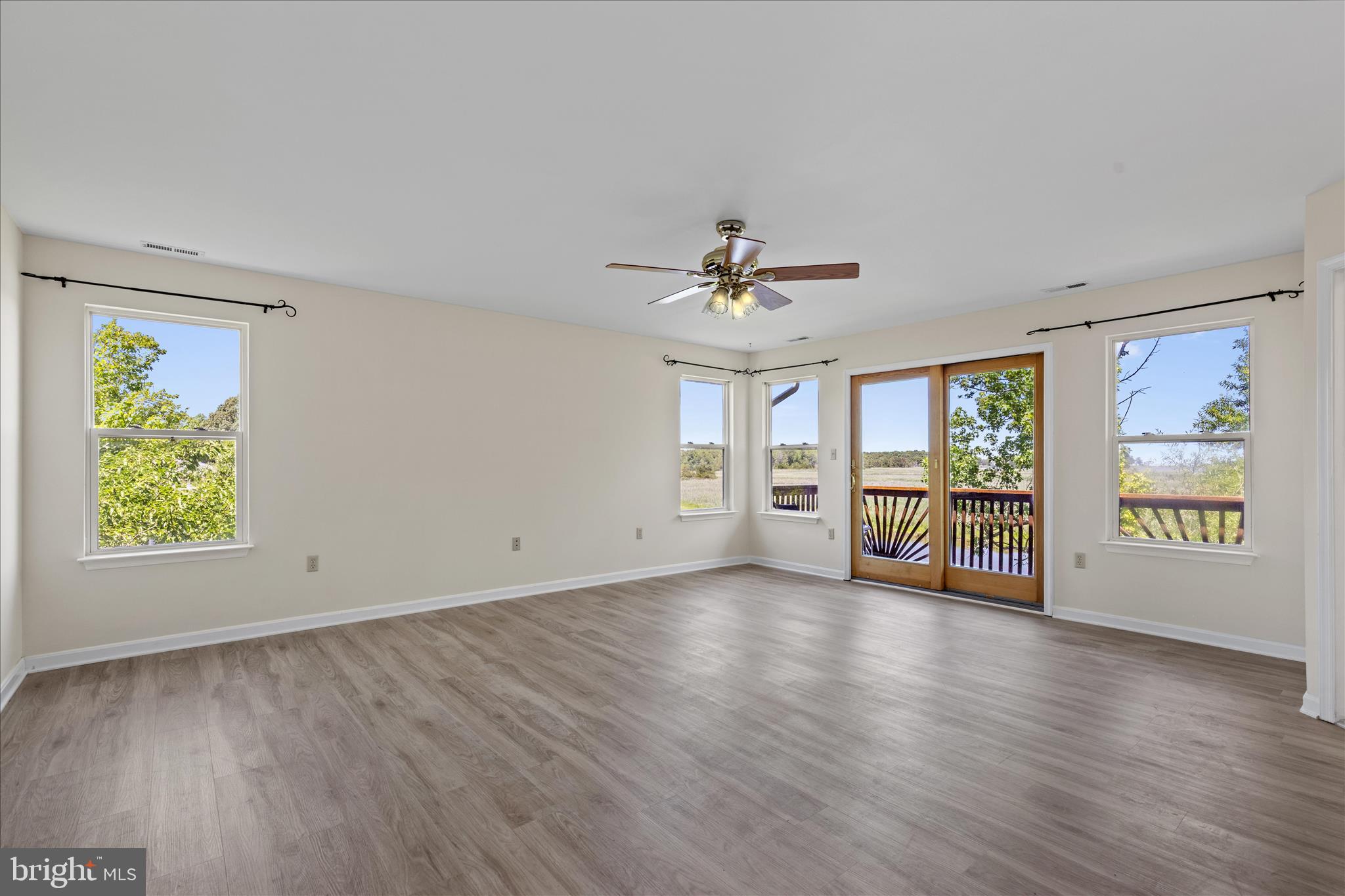 FRANKLIN MANOR BEACH - Residential