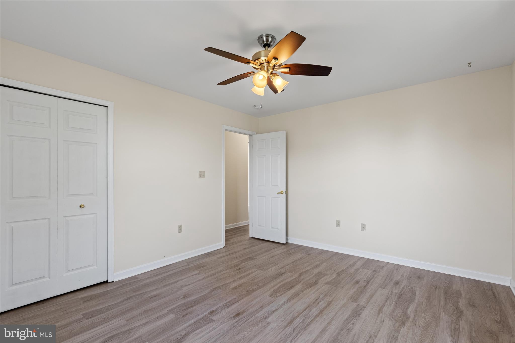 FRANKLIN MANOR BEACH - Residential