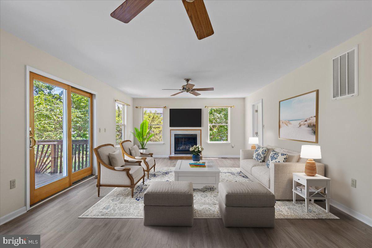 FRANKLIN MANOR BEACH - Residential