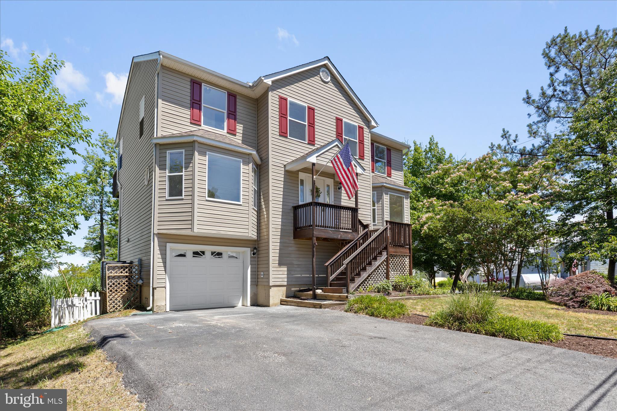 FRANKLIN MANOR BEACH - Residential