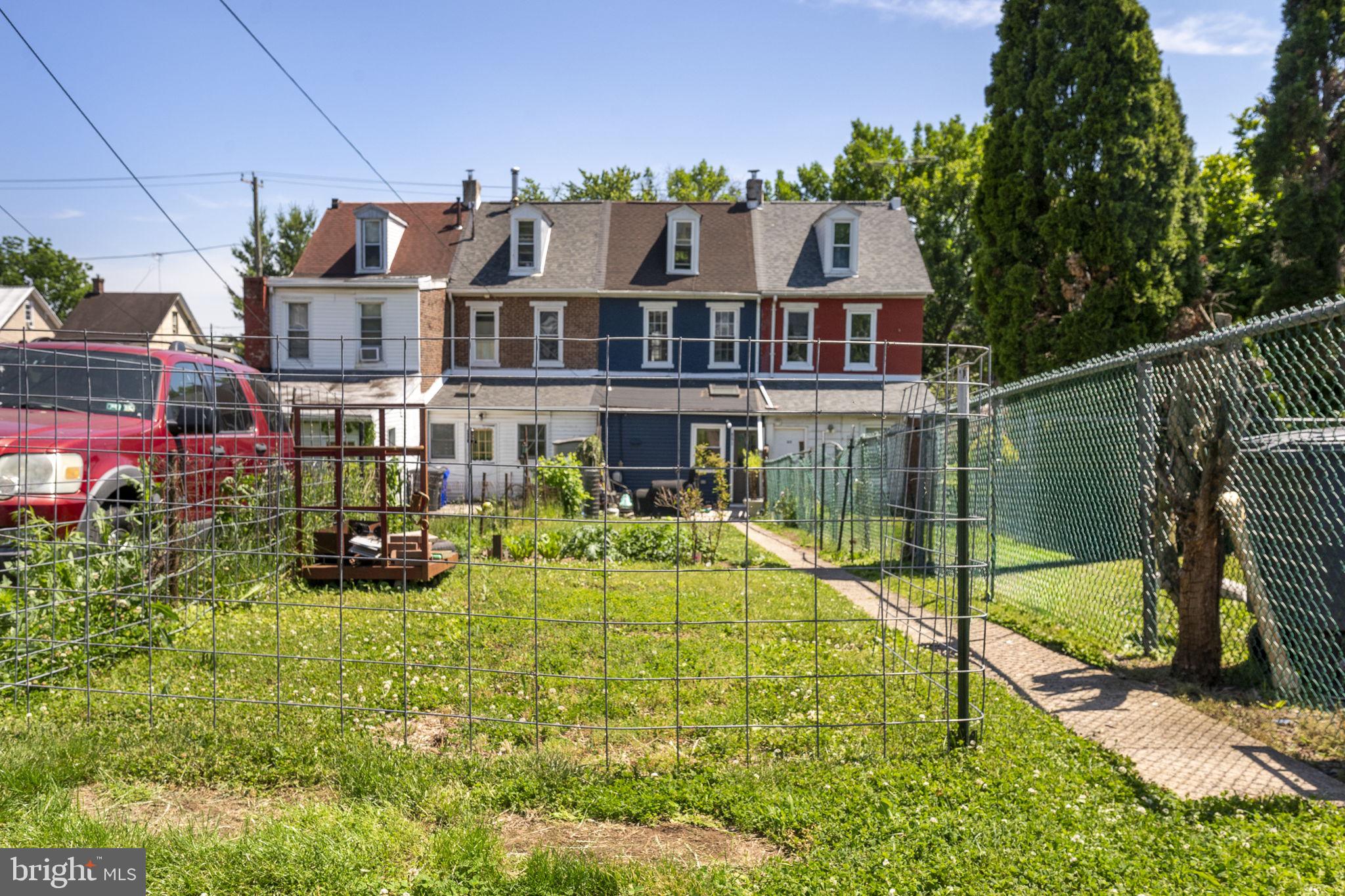 POTTSTOWN - Residential