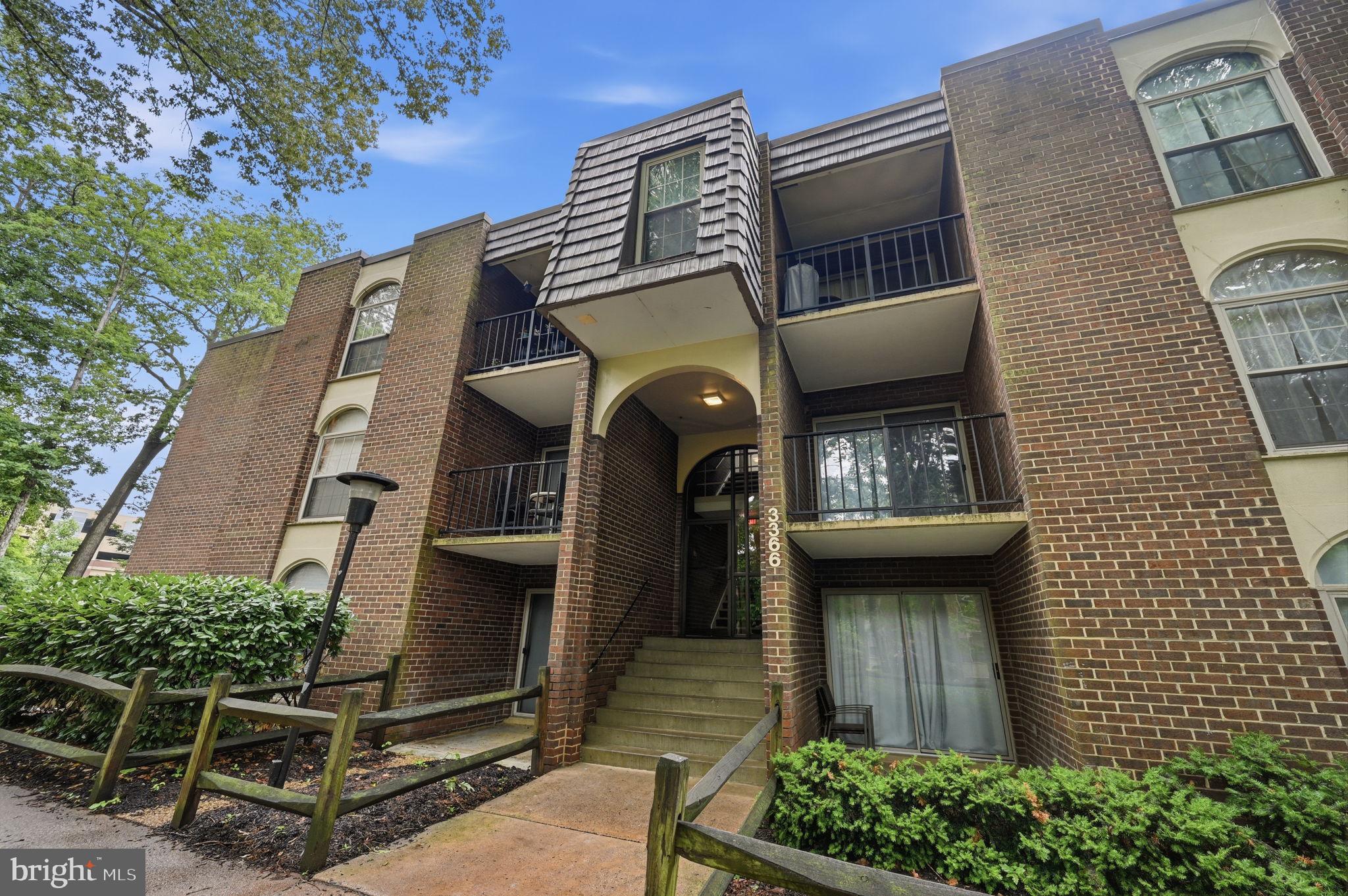 WOODBURN VILLAGE - Residential