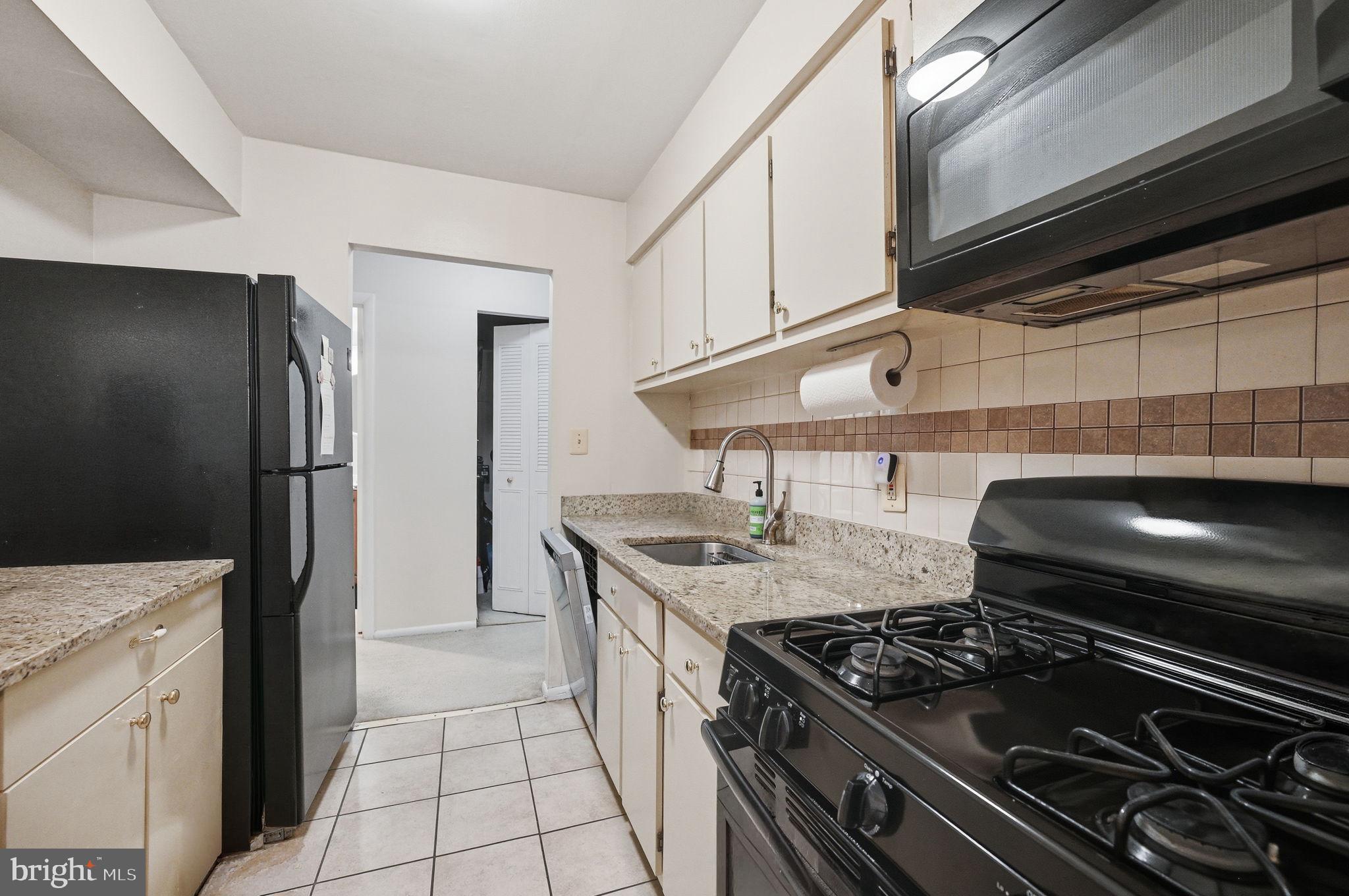 WOODBURN VILLAGE - Residential