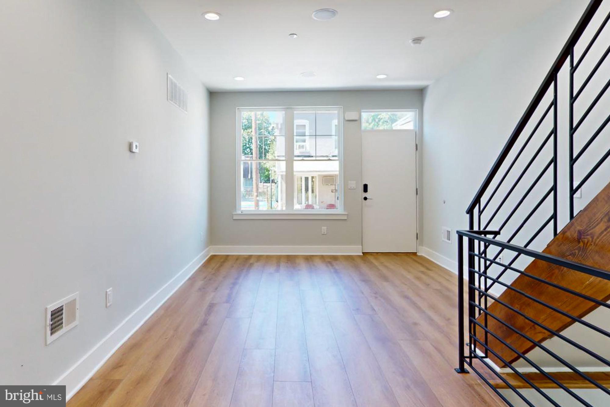MILL CREEK - Residential