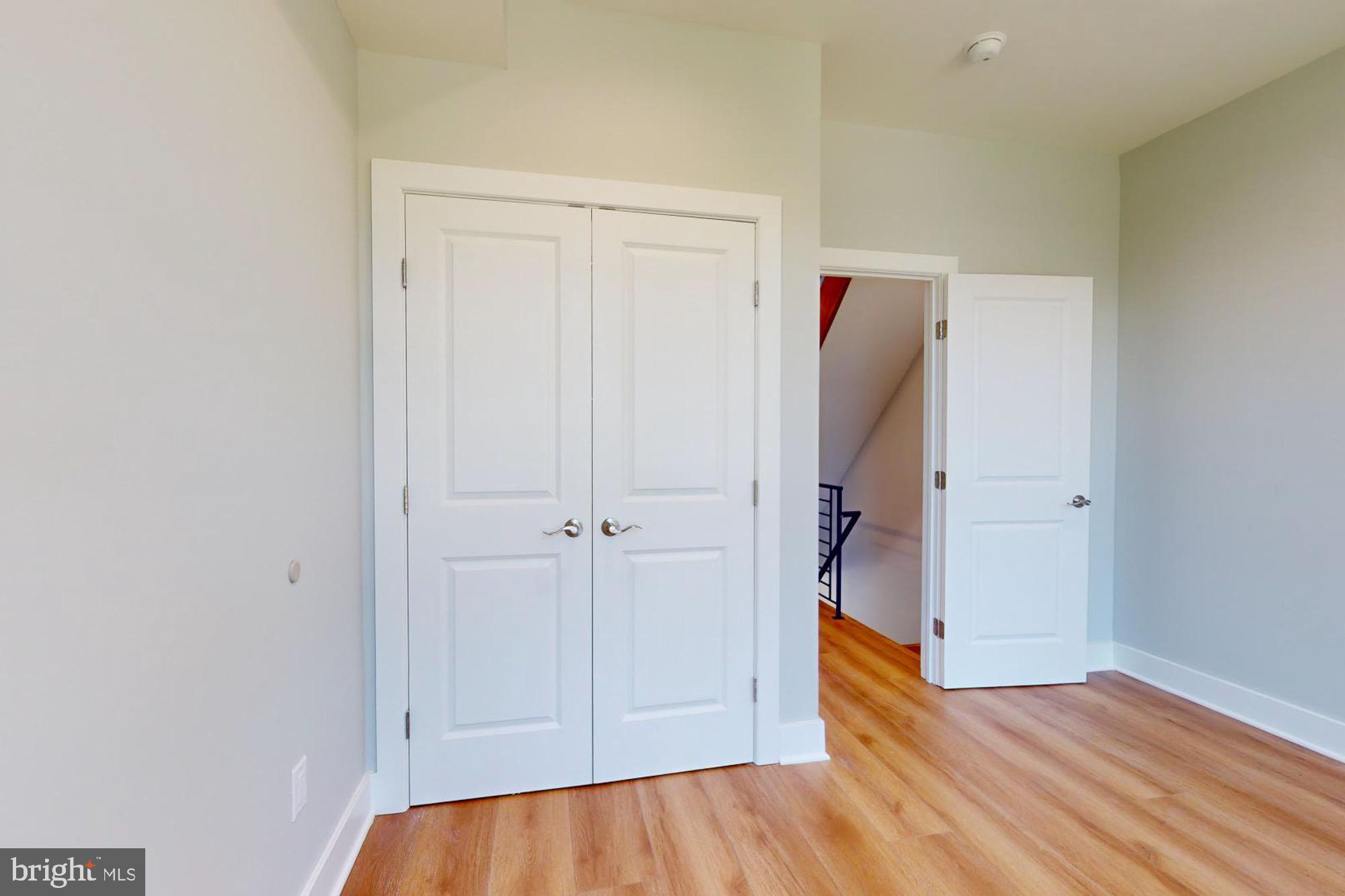 MILL CREEK - Residential