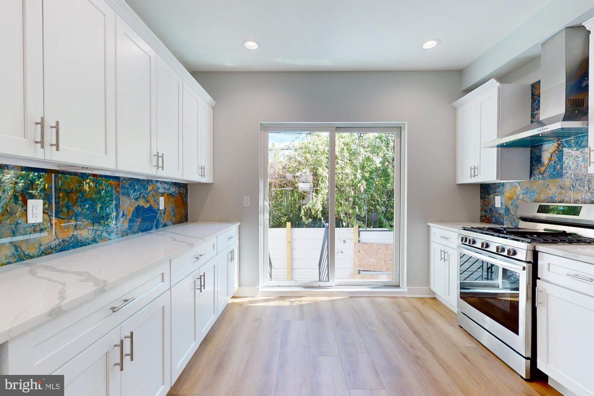 MILL CREEK - Residential