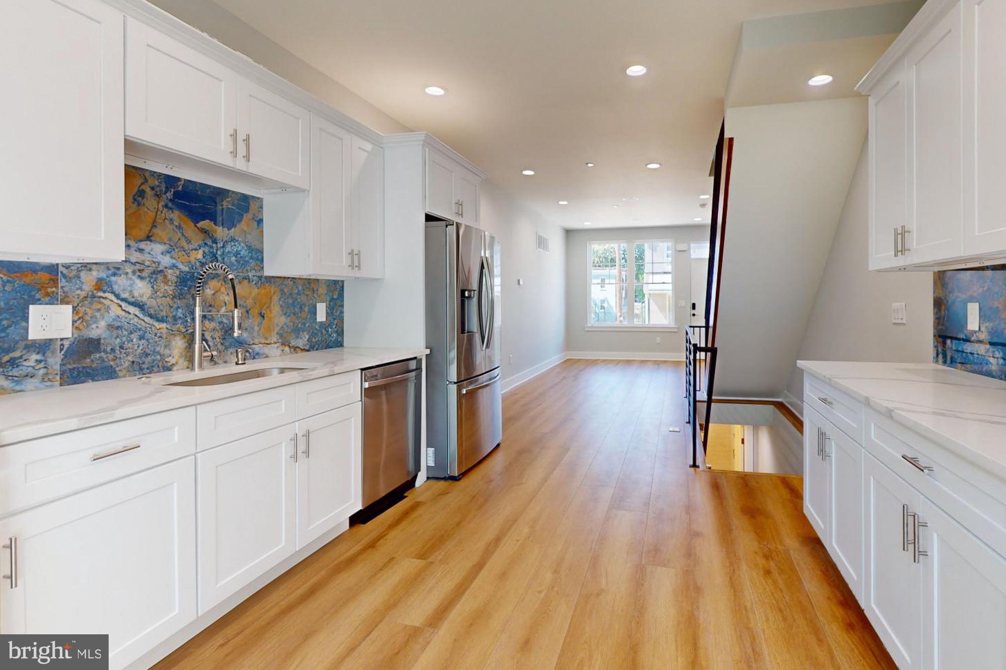 MILL CREEK - Residential