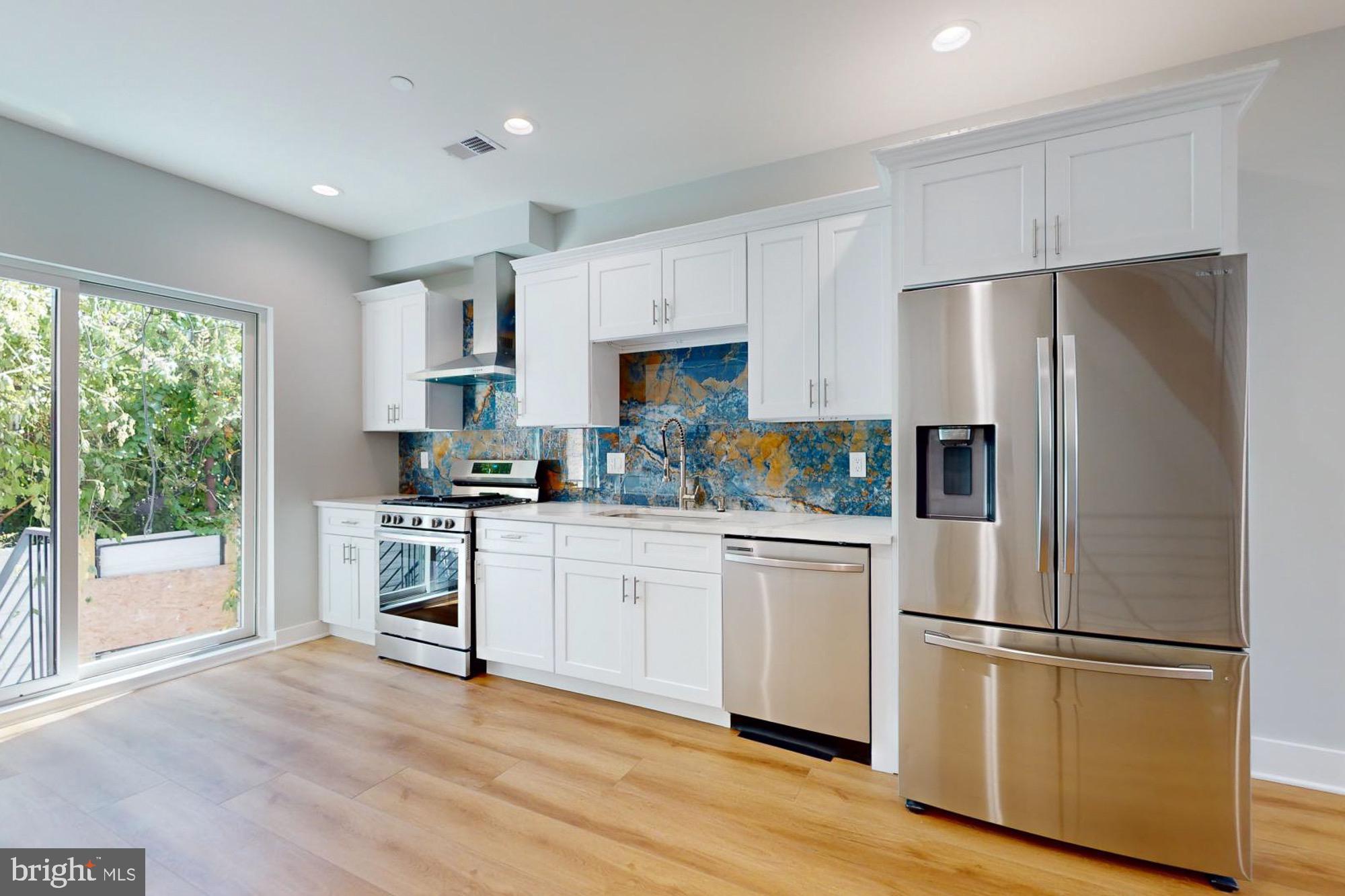 MILL CREEK - Residential