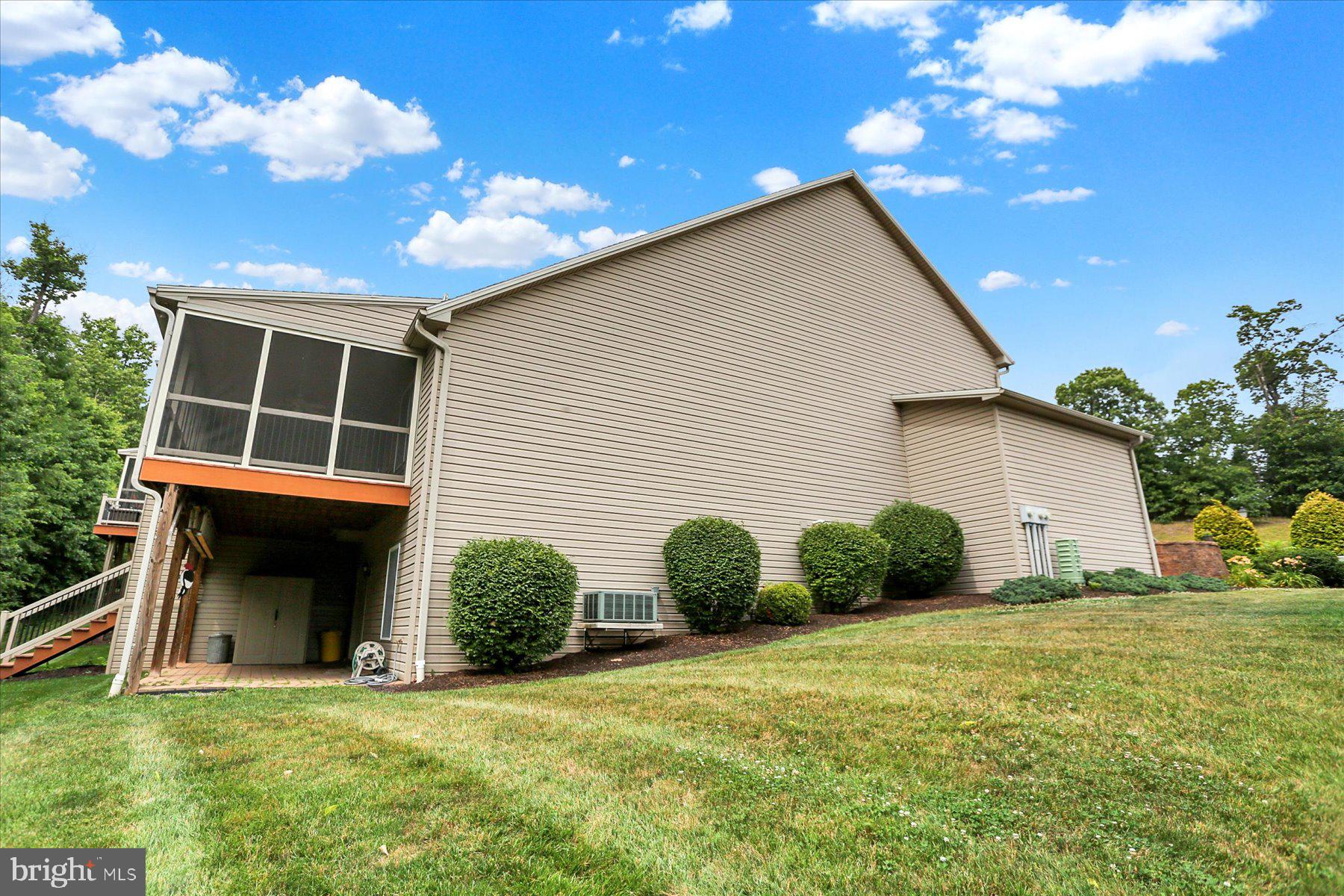 OLDE ORCHARD HILL - Residential
