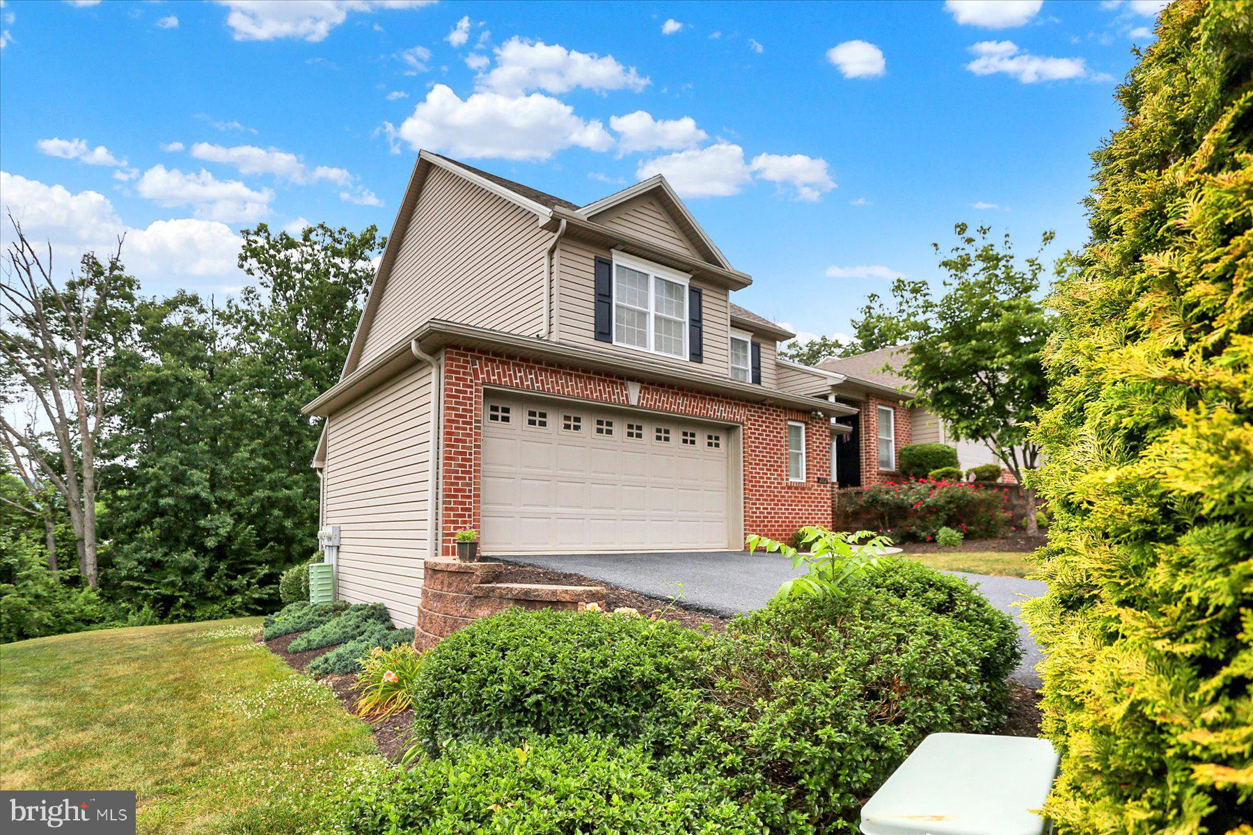OLDE ORCHARD HILL - Residential