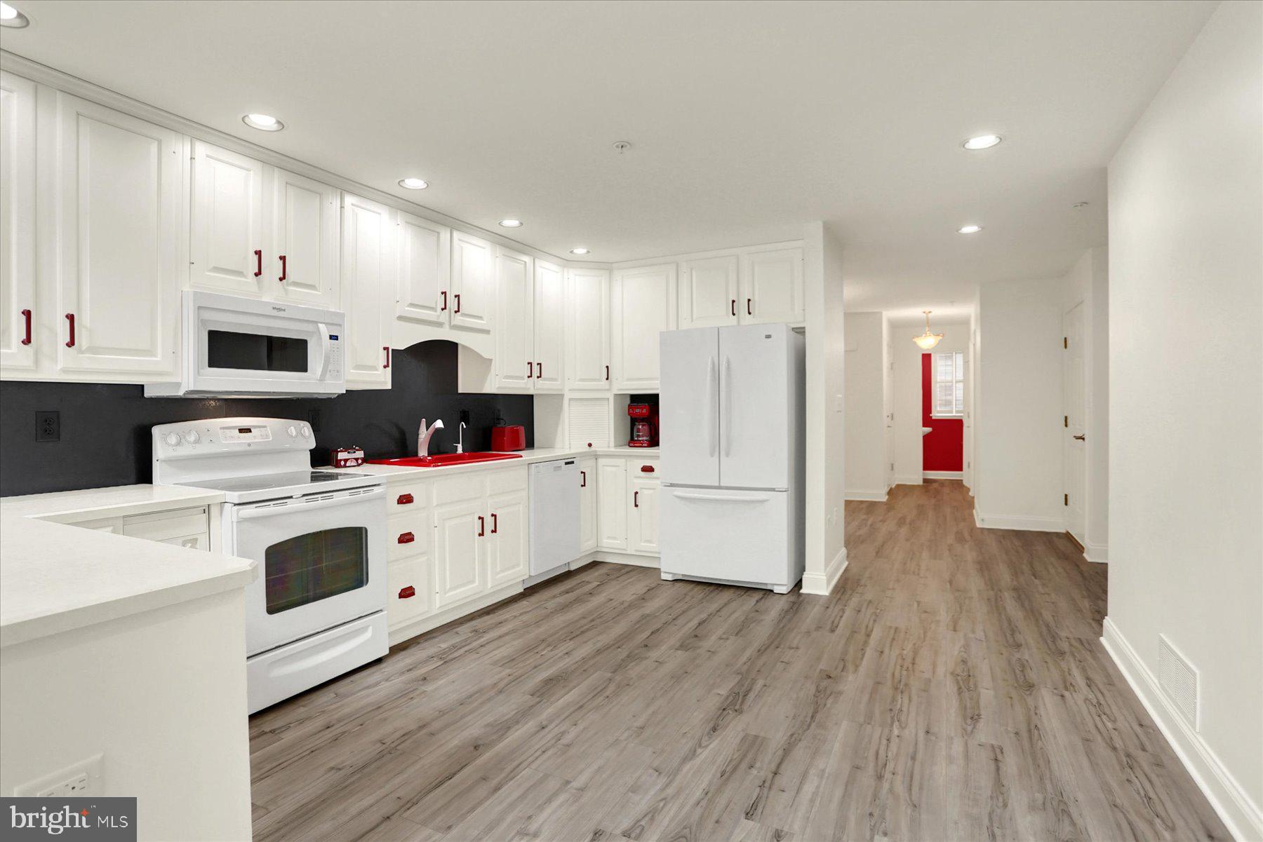 OLDE ORCHARD HILL - Residential