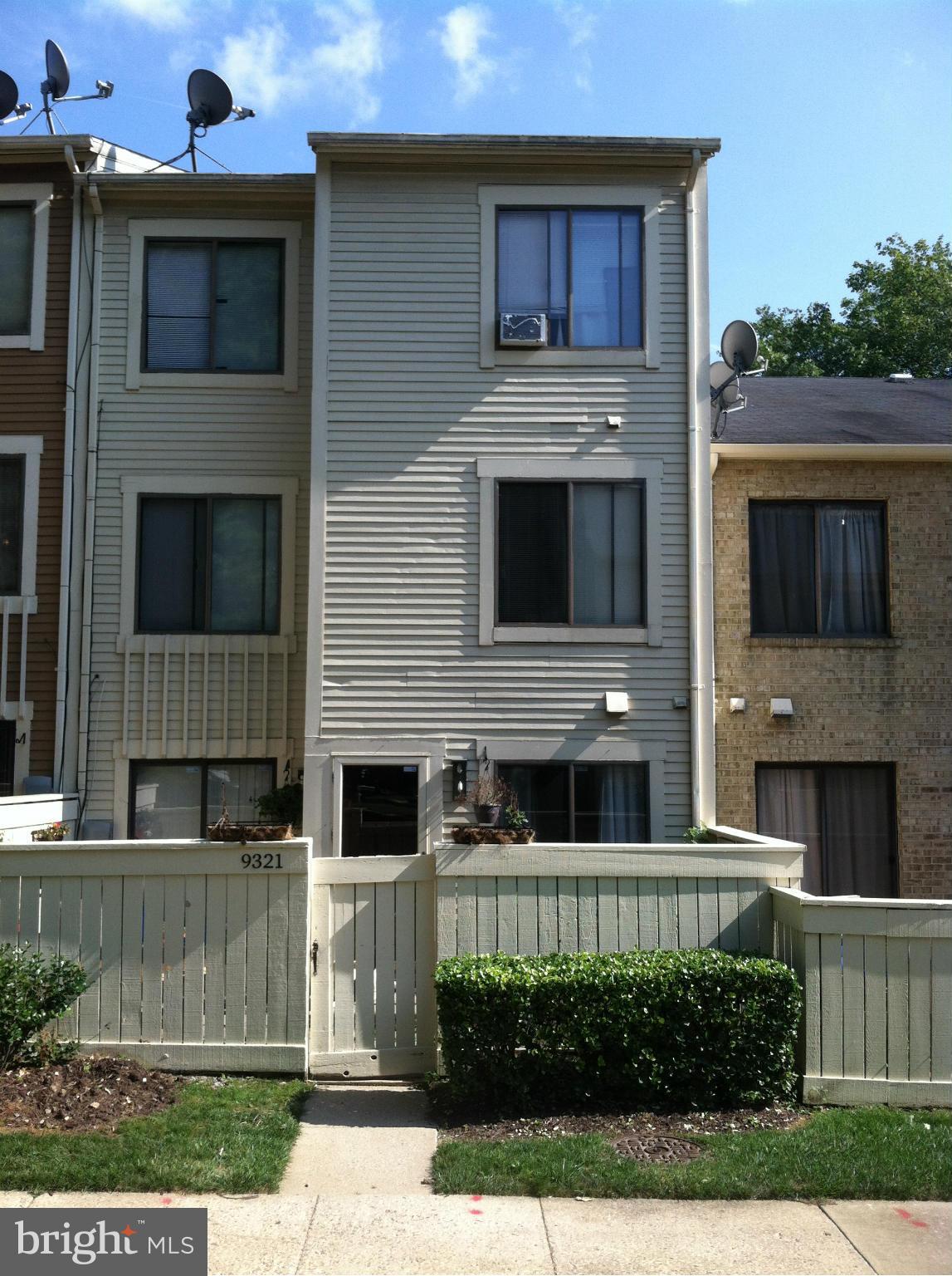ESSEX PLACE - Residential