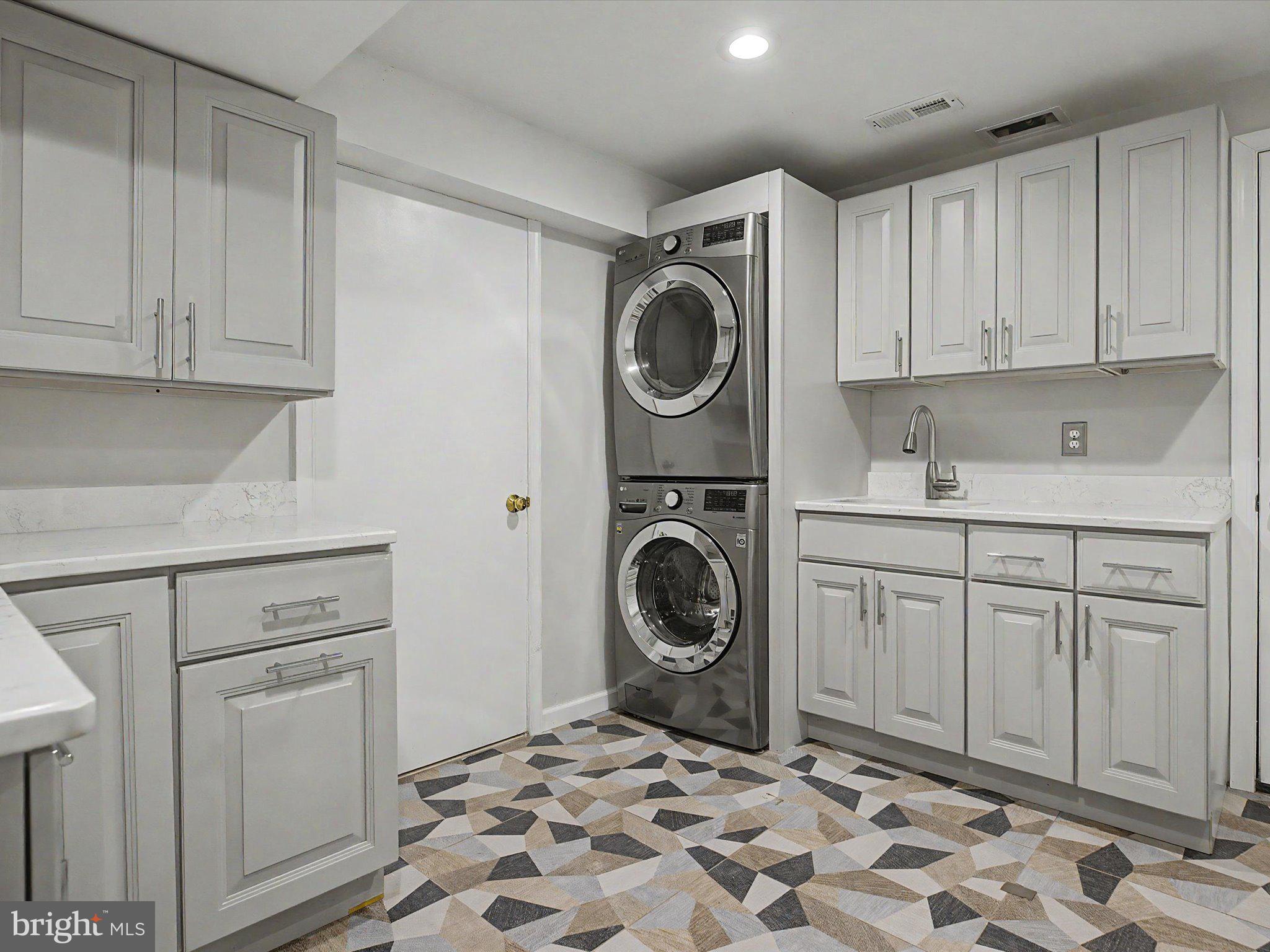 TIMBER RIDGE - Residential