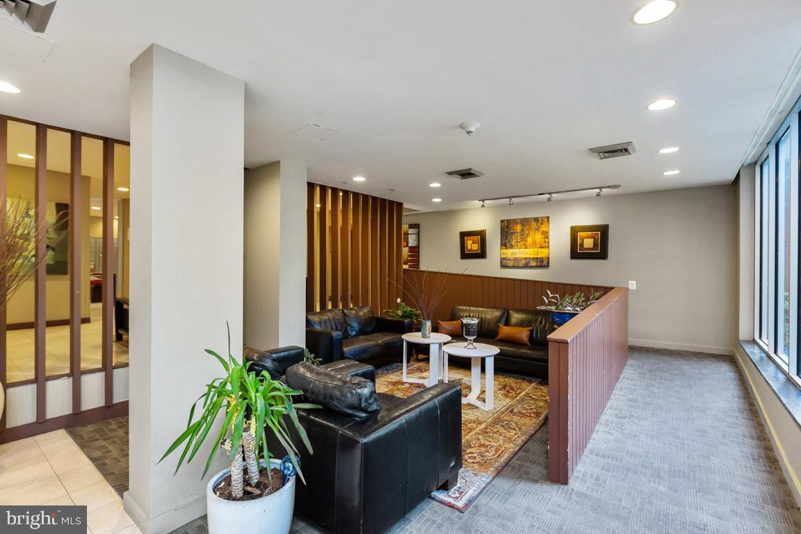 TAKOMA PARK - Residential