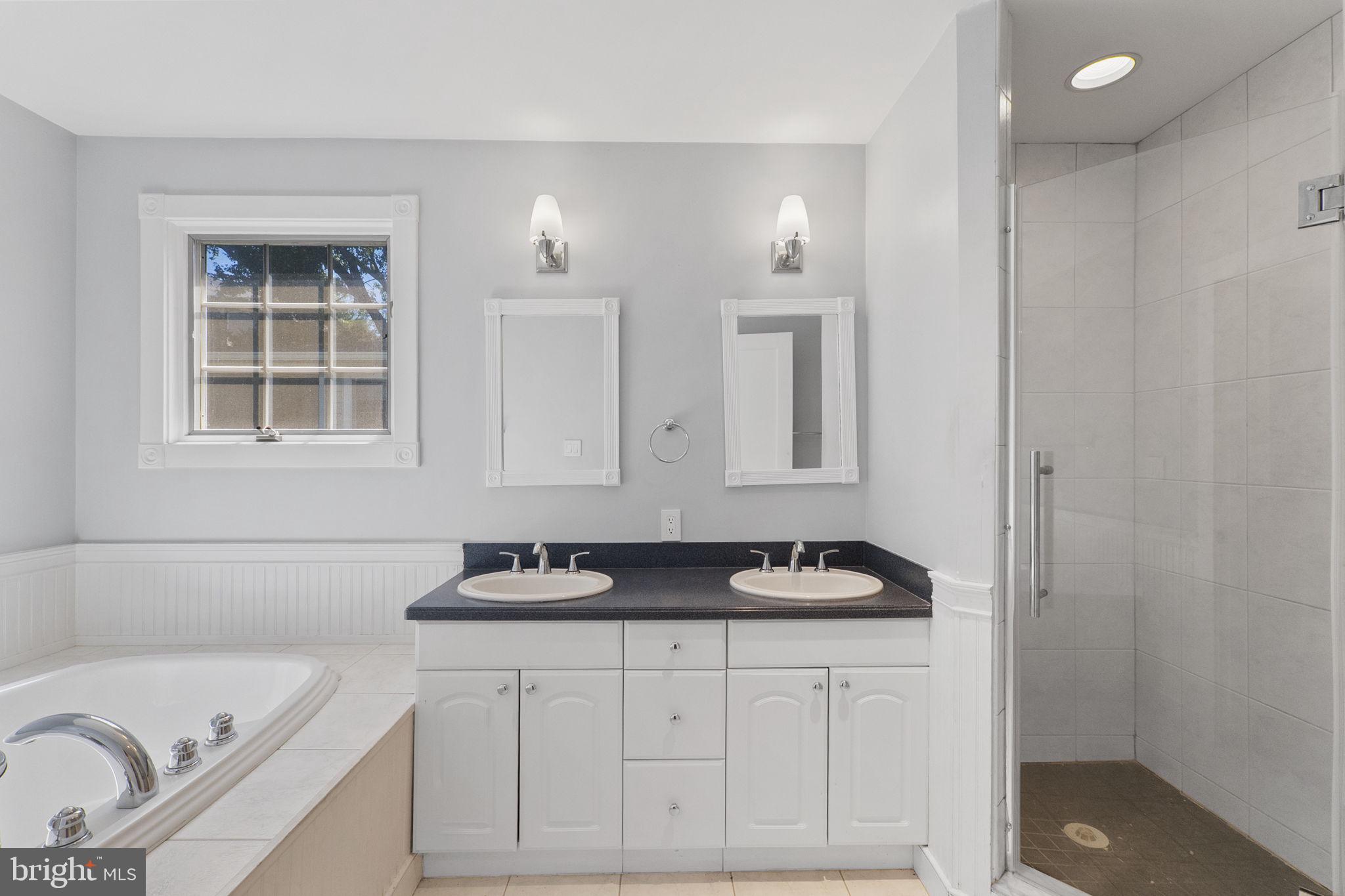 GARRETT PARK ESTATES - Residential