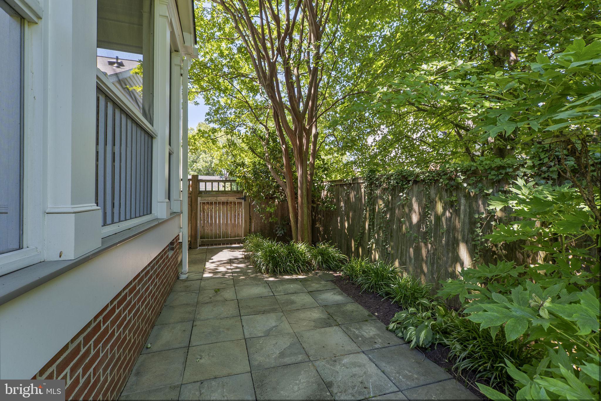 GARRETT PARK ESTATES - Residential