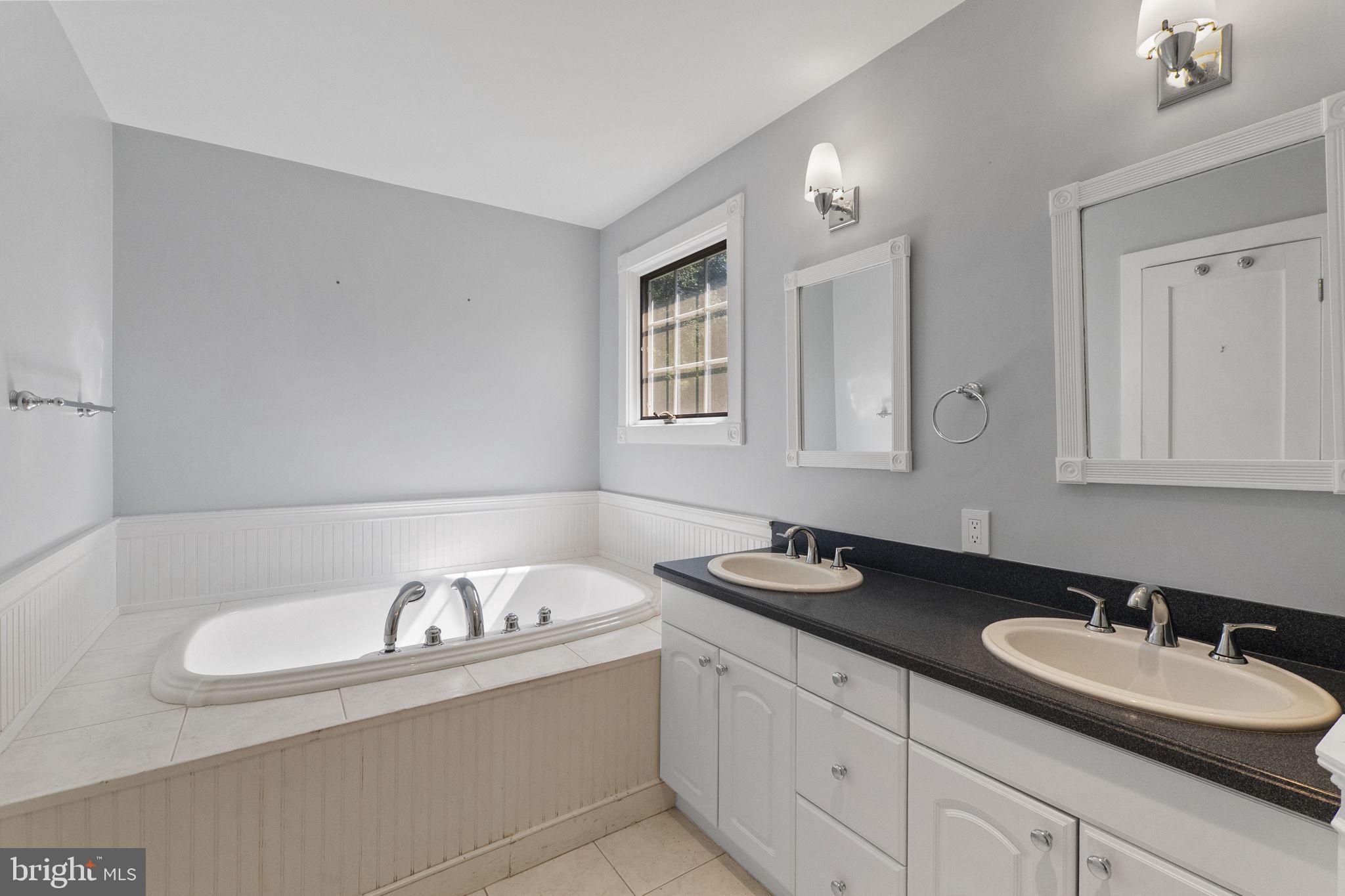 GARRETT PARK ESTATES - Residential