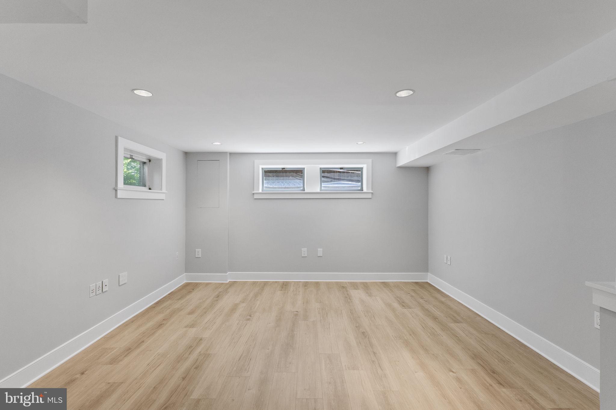 GARRETT PARK ESTATES - Residential