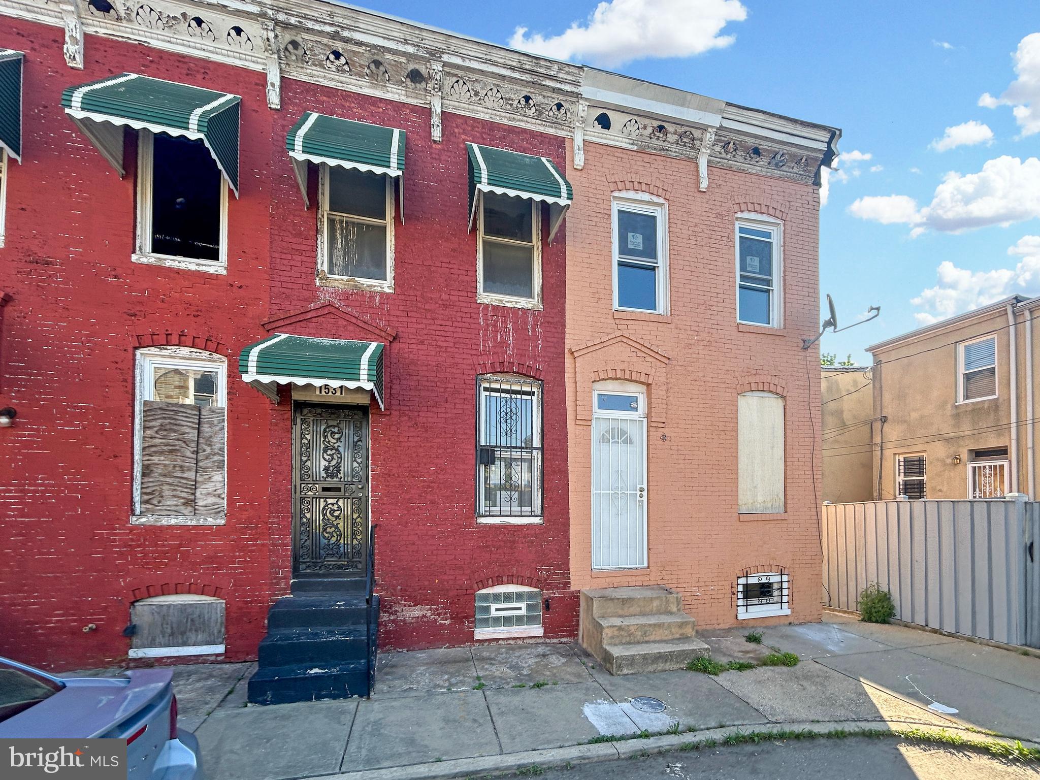 SANDTOWN-WINCHESTER - Residential
