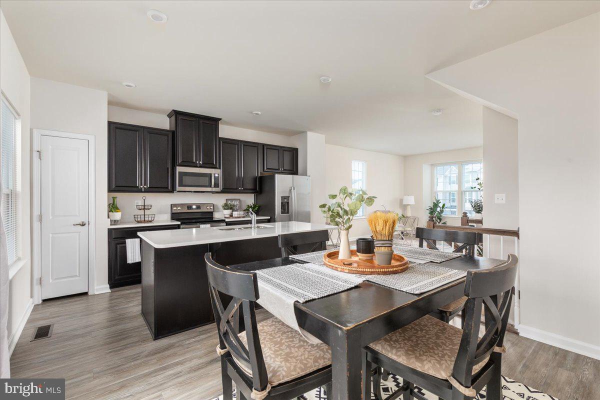 WILDERNESS SHORES - Residential