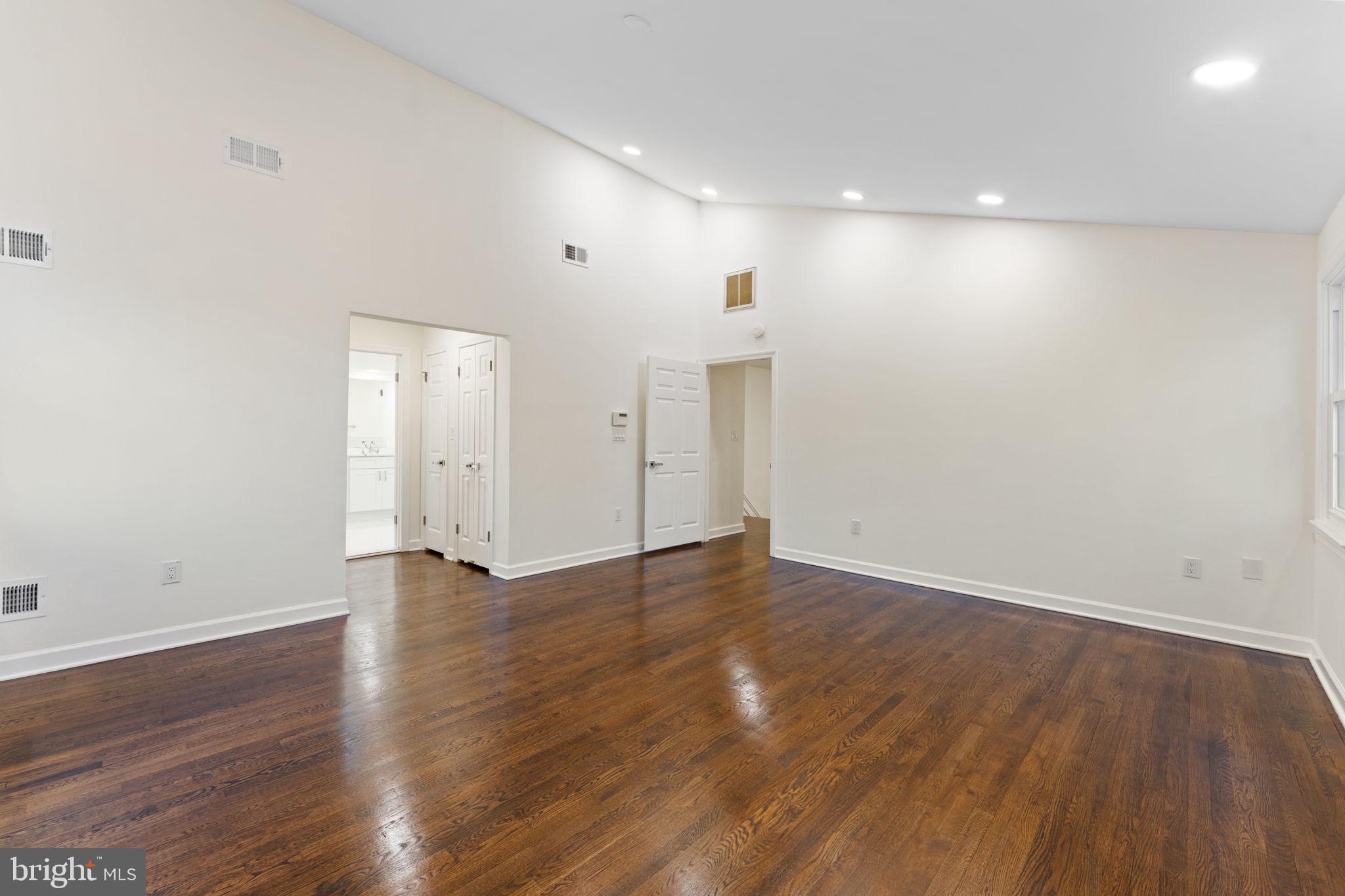 HERITAGE WALK - Residential