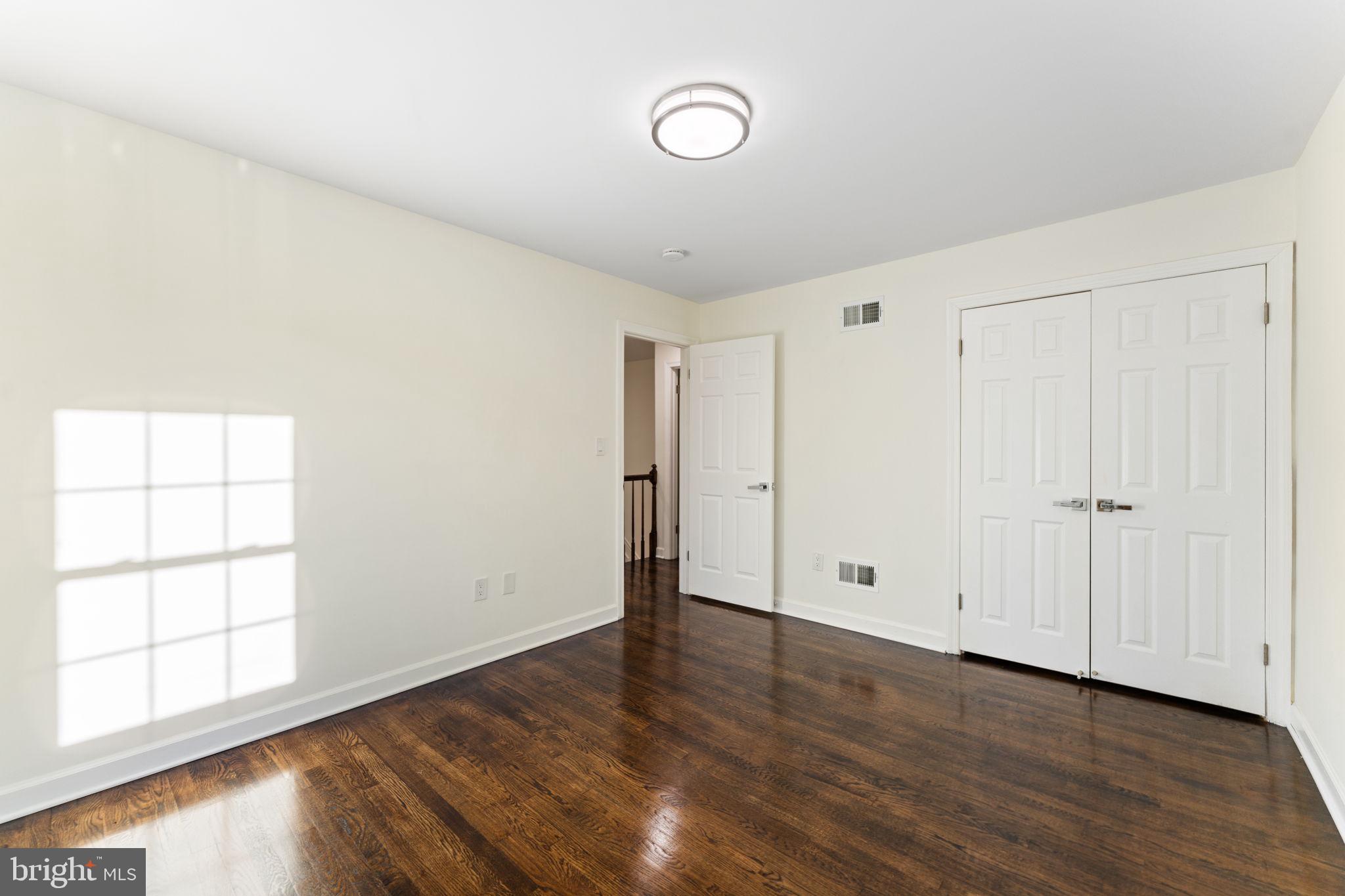 HERITAGE WALK - Residential