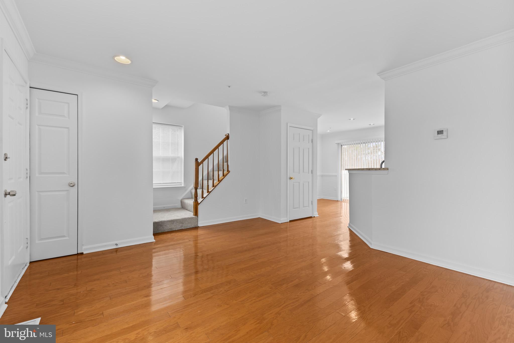 KINGS GRANT - Residential