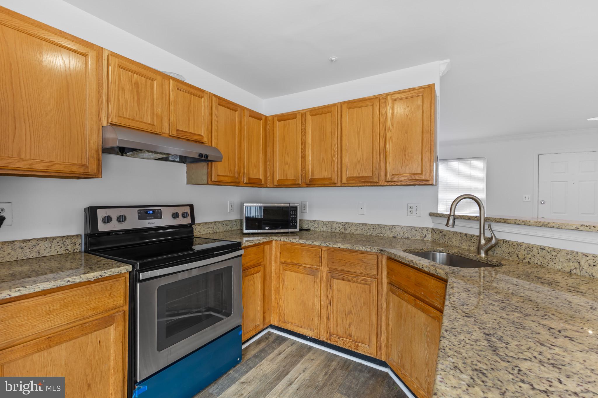 KINGS GRANT - Residential