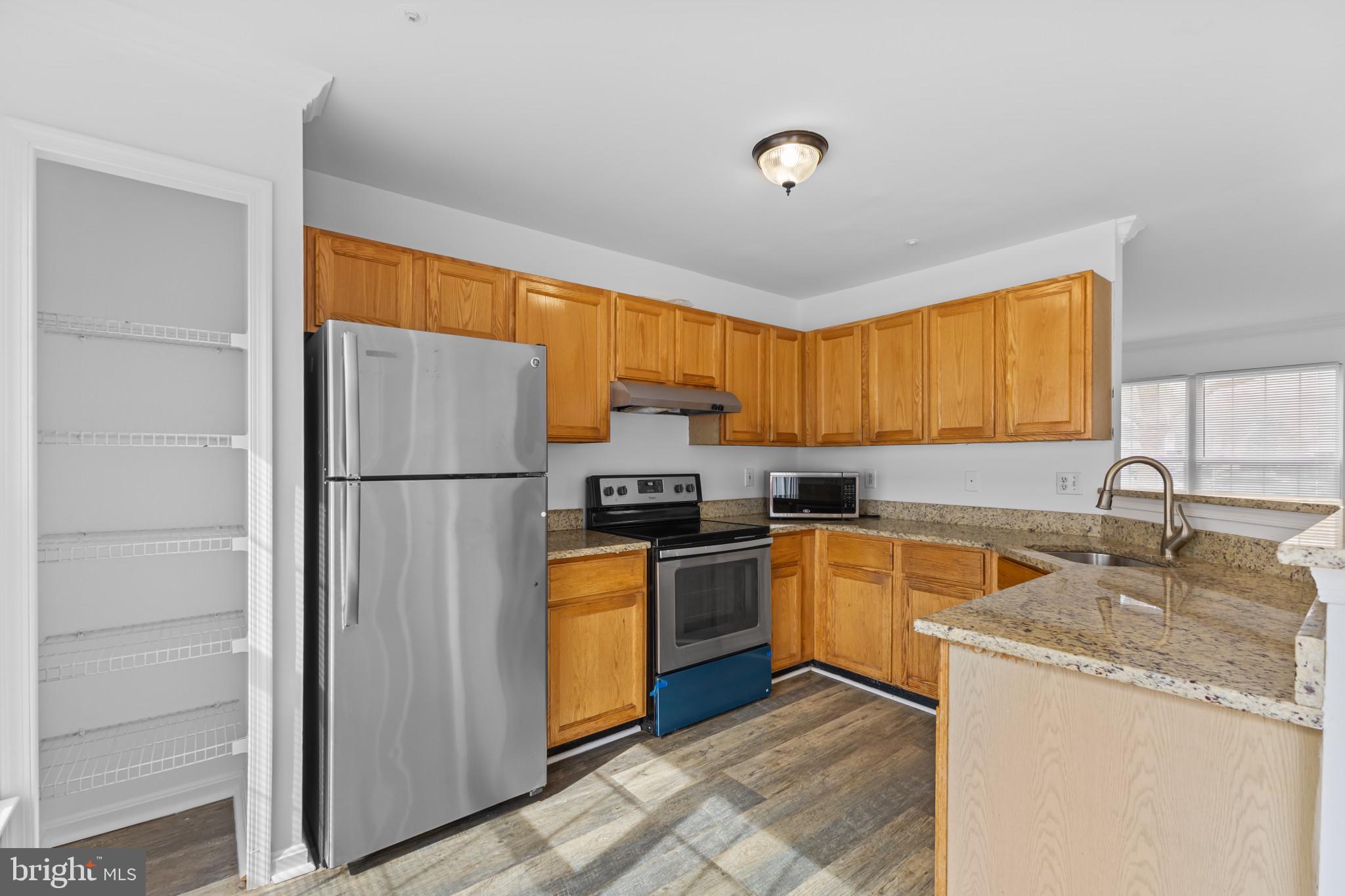 KINGS GRANT - Residential
