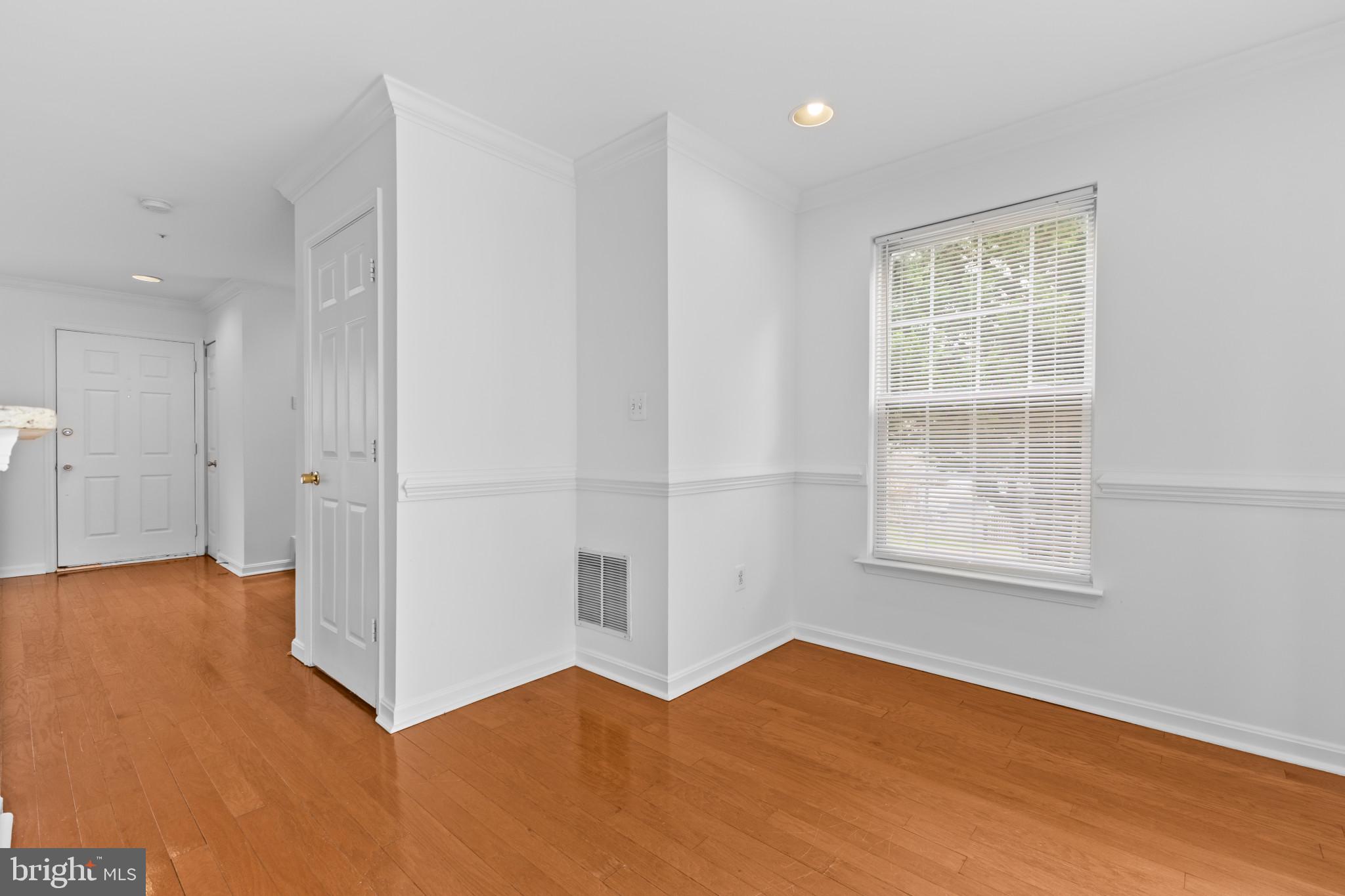 KINGS GRANT - Residential