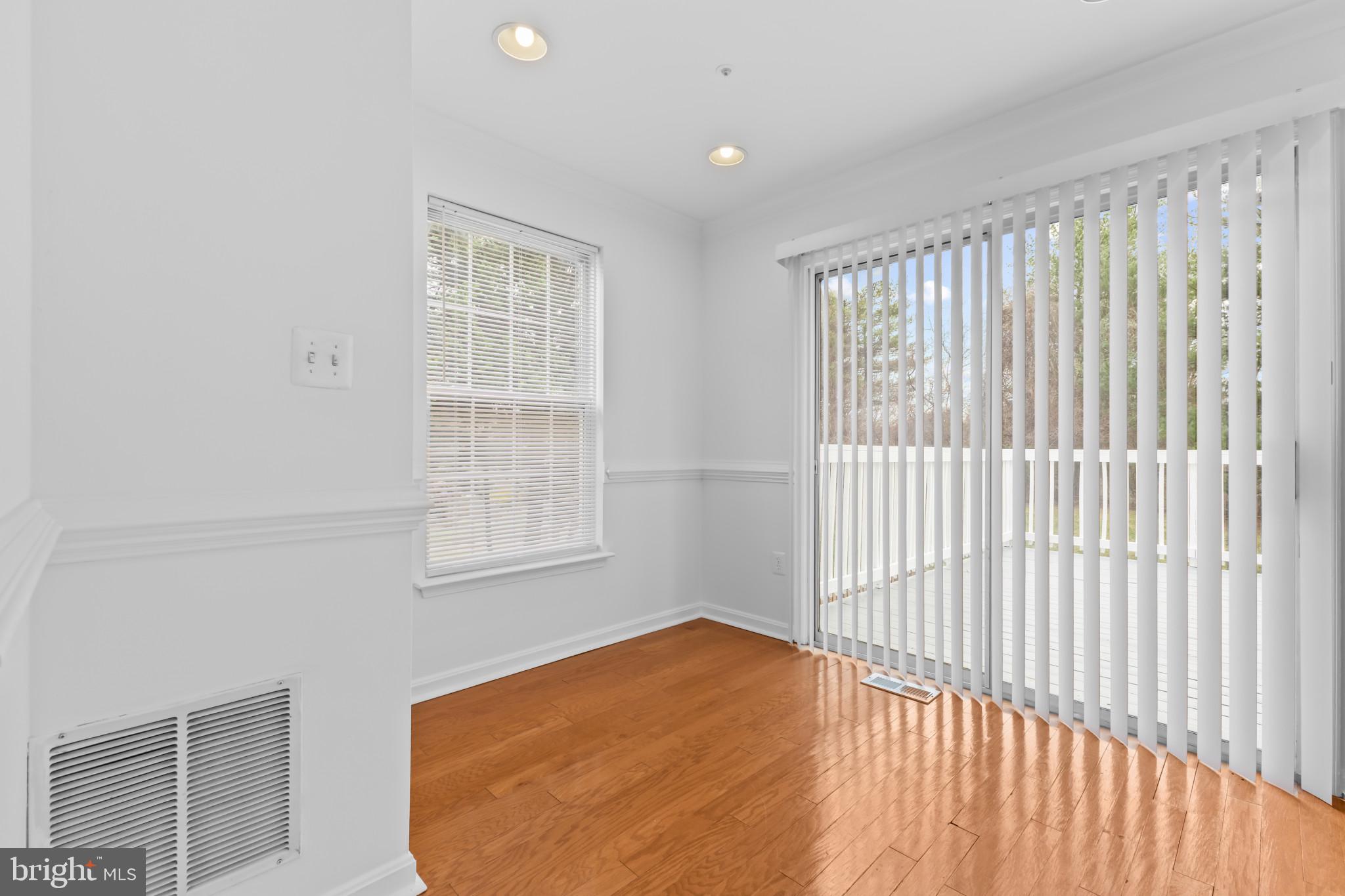 KINGS GRANT - Residential