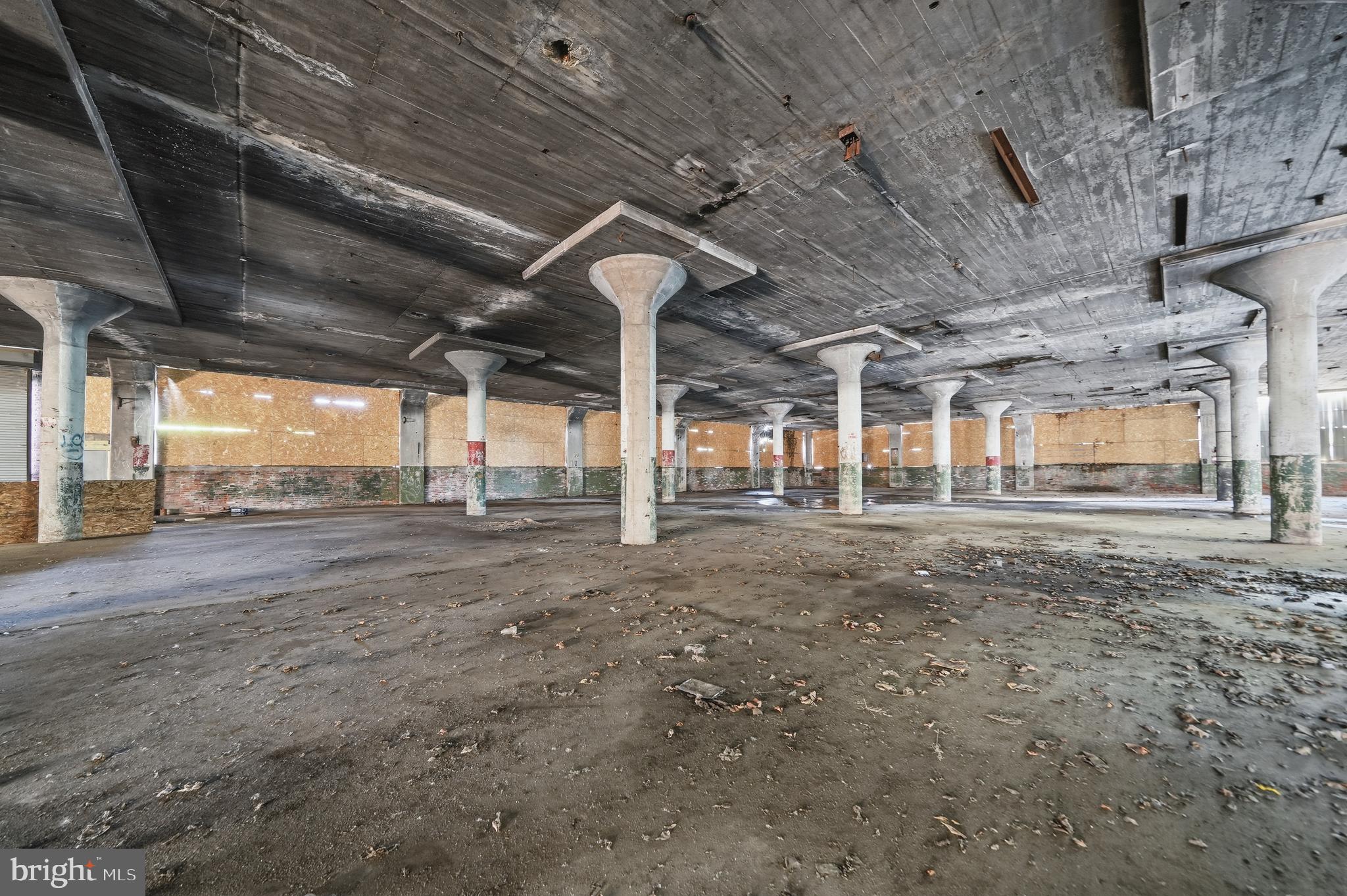HARROWGATE - Commercial Sale
