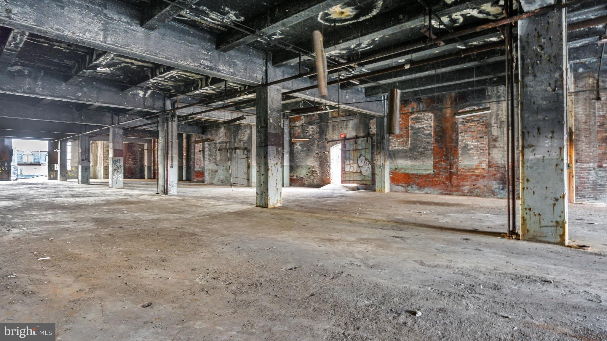 HARROWGATE - Commercial Sale