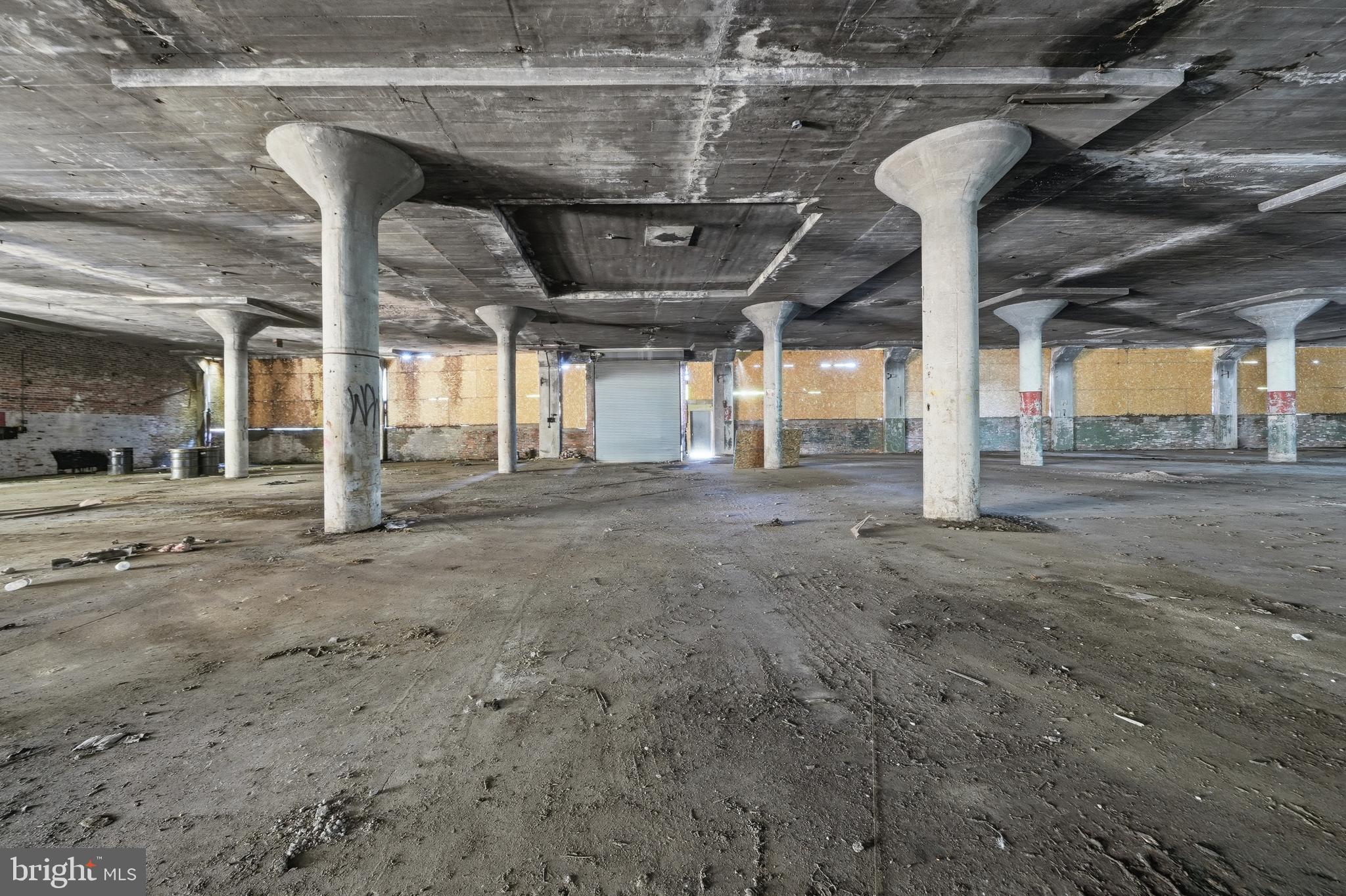 HARROWGATE - Commercial Sale