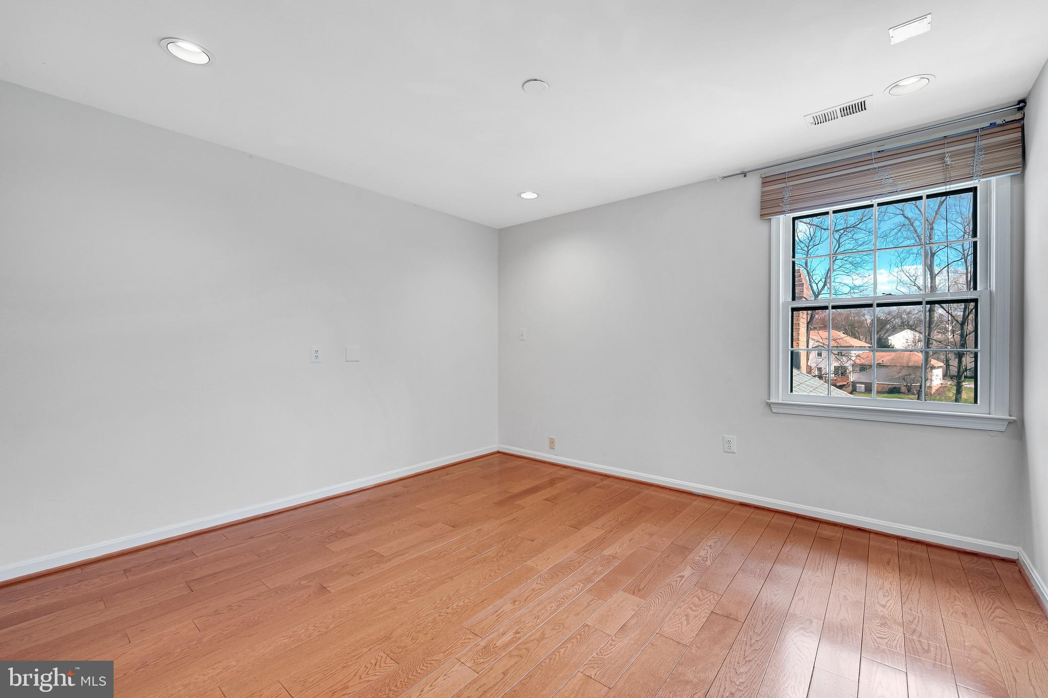 TIMBERLAWN - Residential