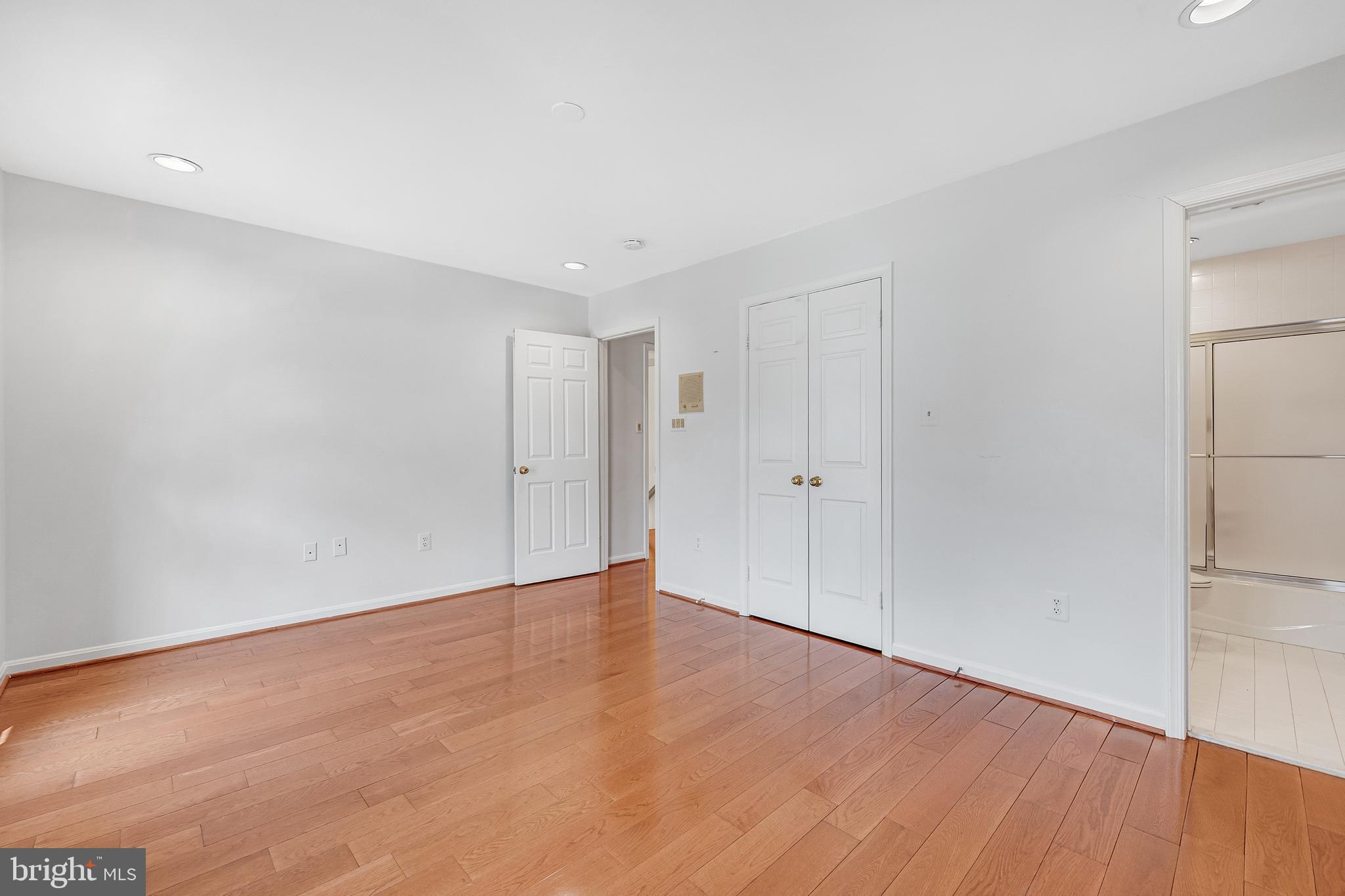 TIMBERLAWN - Residential