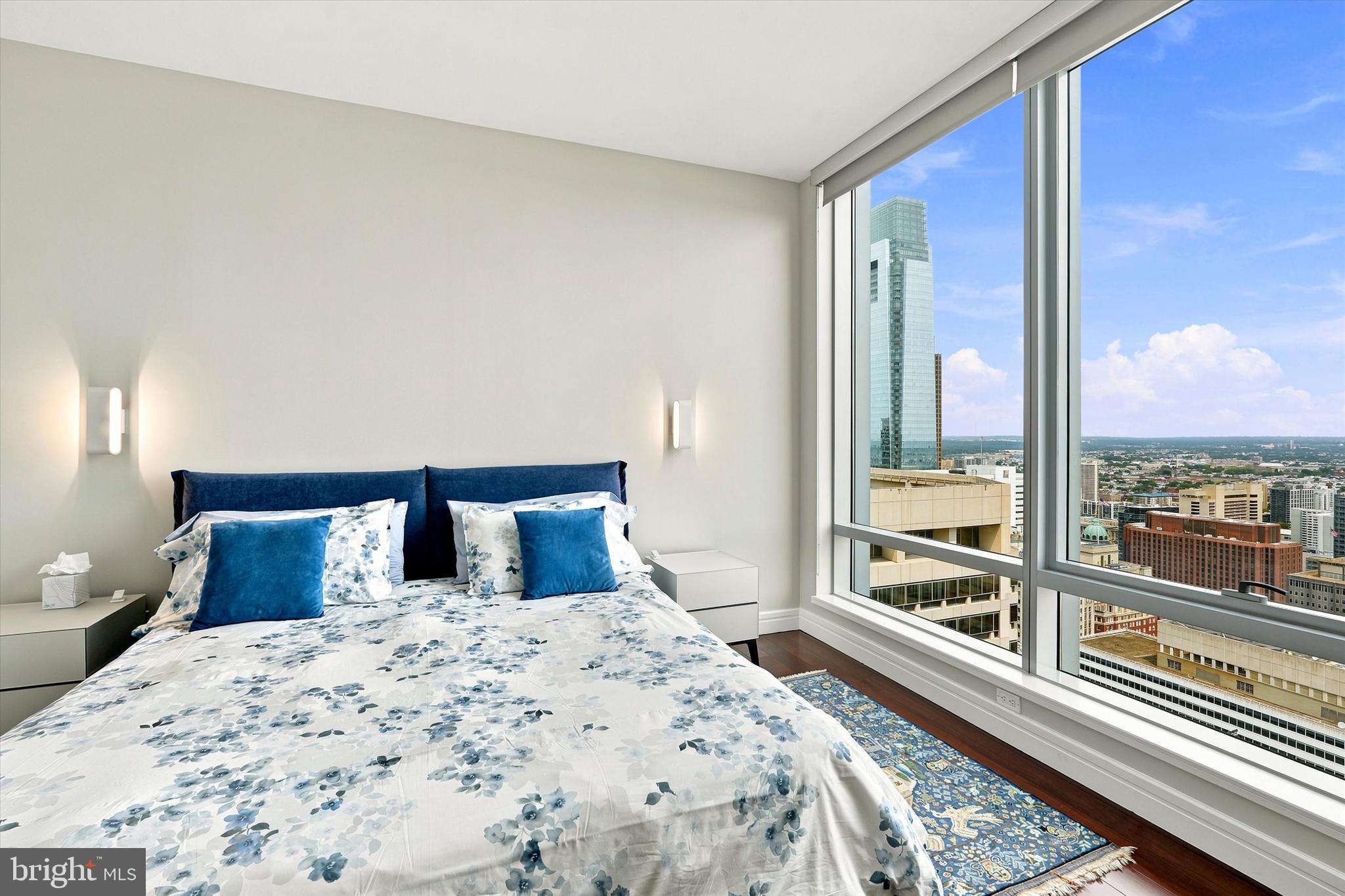 CENTER CITY - Residential
