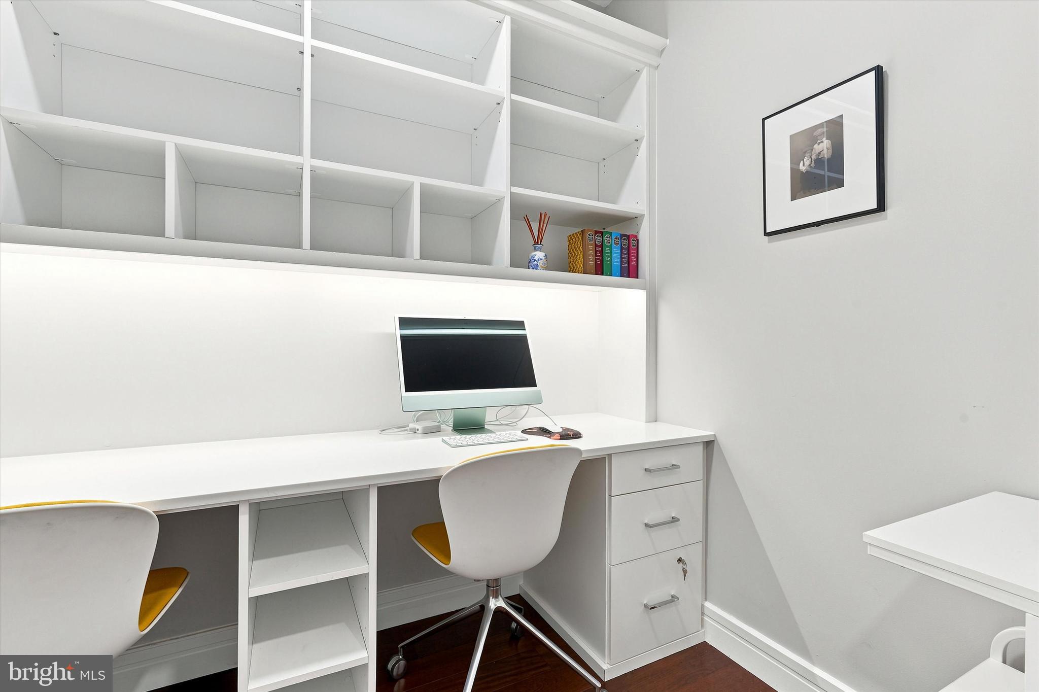 CENTER CITY - Residential