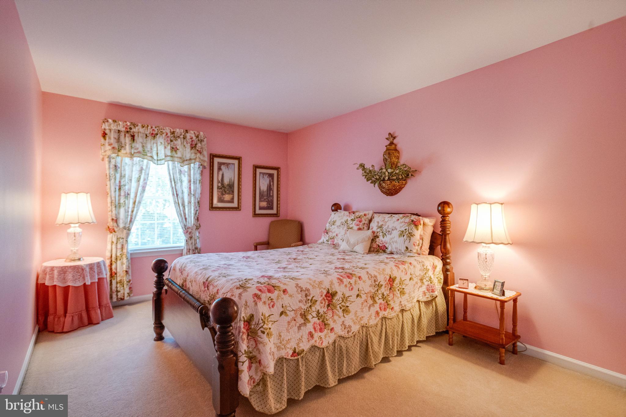 FOXBOROUGH FARMS - Residential